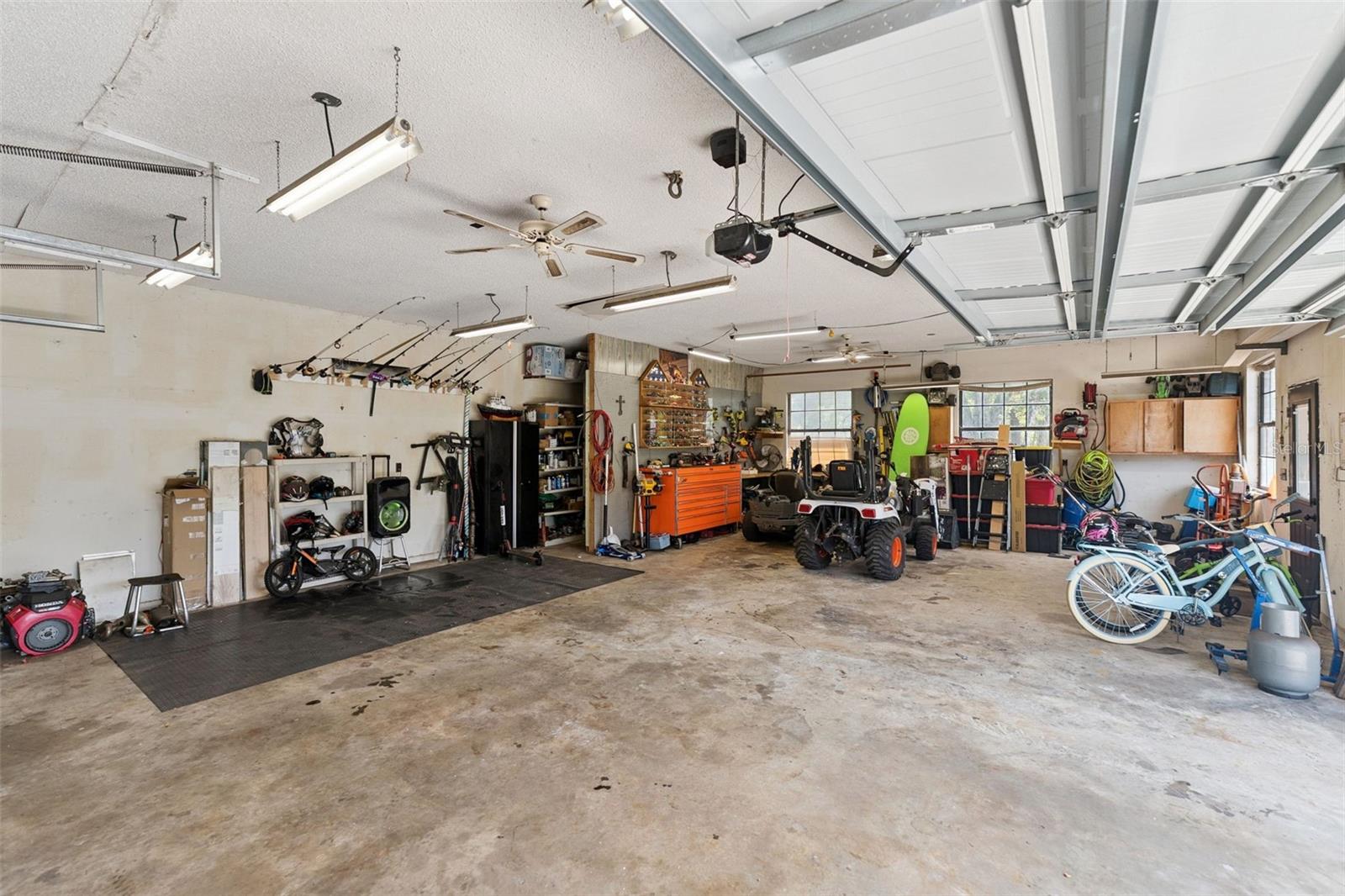 Image 33 of 43 For 1908 Poppy Lane