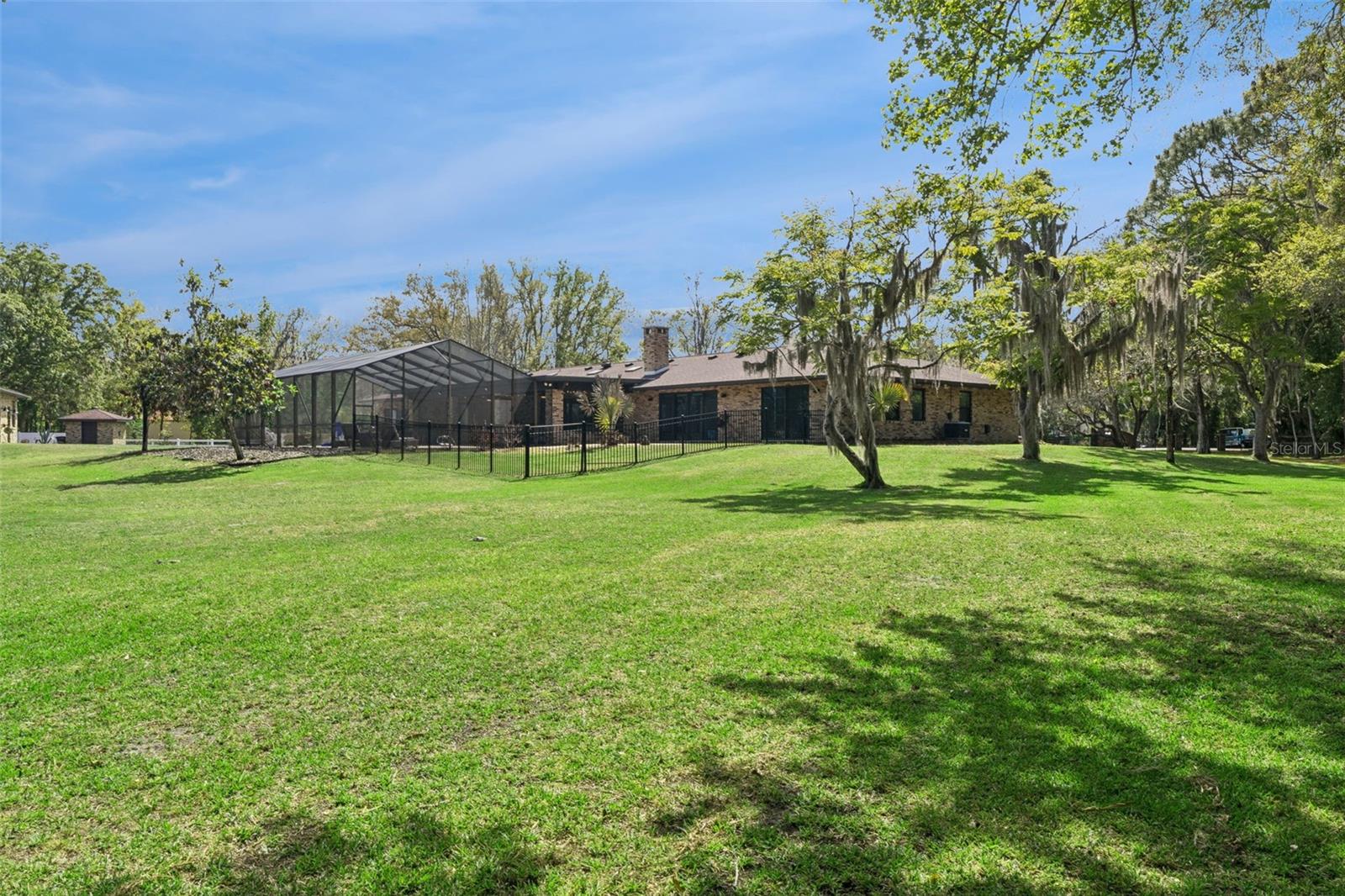 Image 38 of 43 For 1908 Poppy Lane