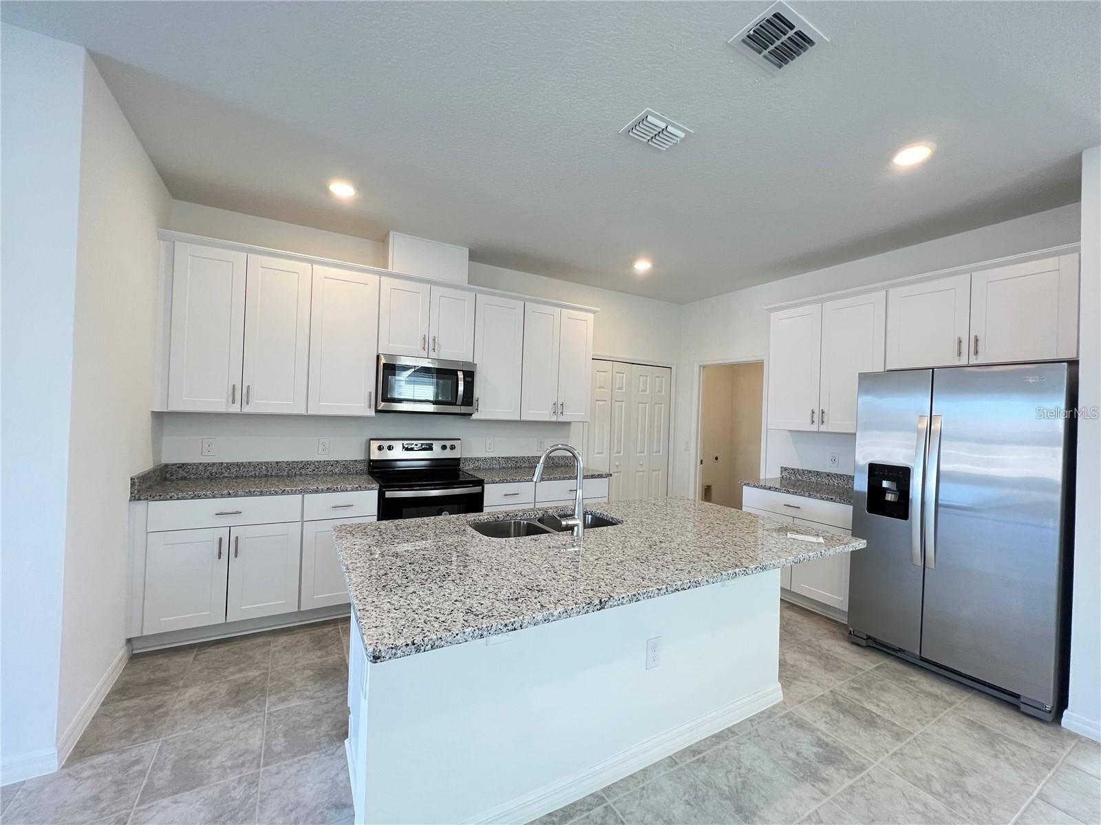 Image 6 of 22 For 2288 Treasure Hill Street