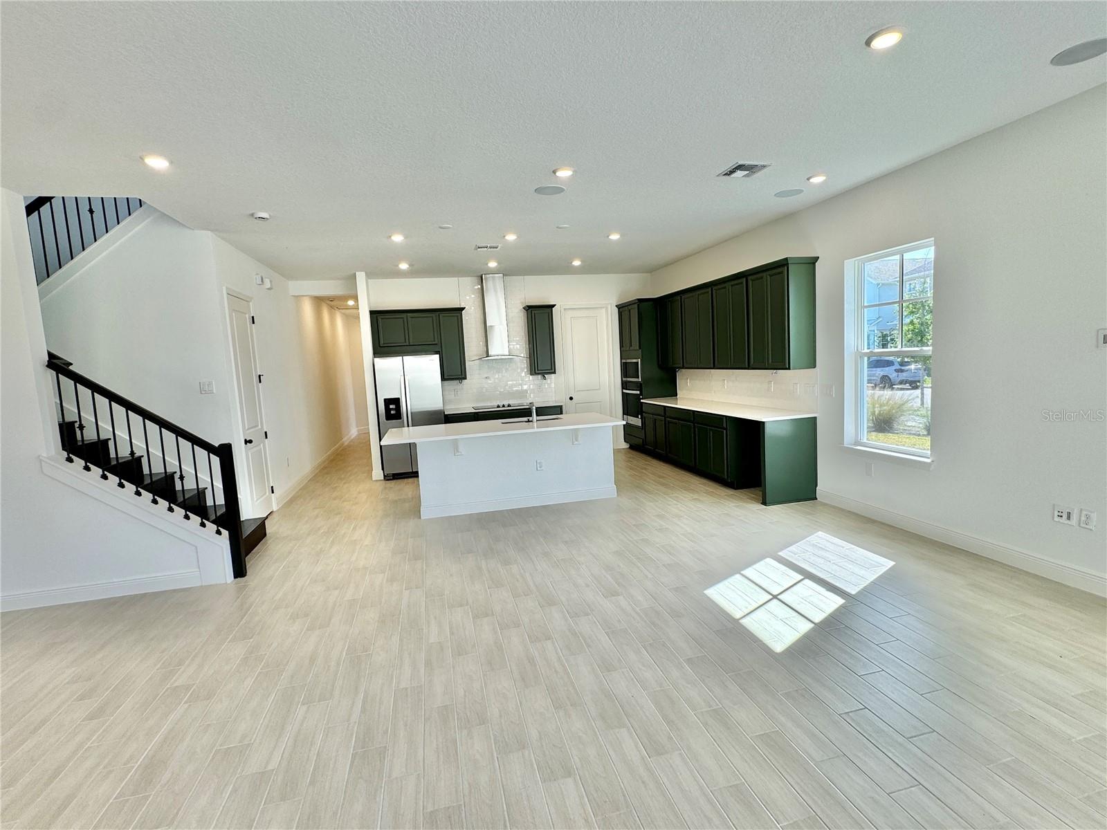 Image 11 of 72 For 9726 Neruda Street