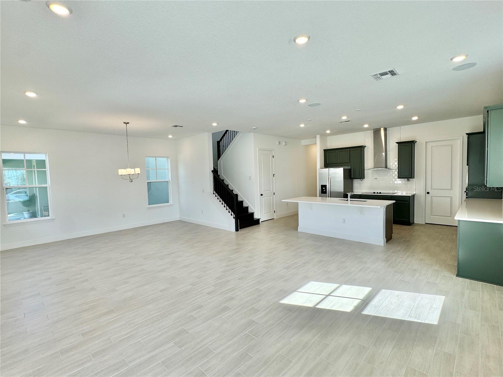 Image 13 of 72 For 9726 Neruda Street