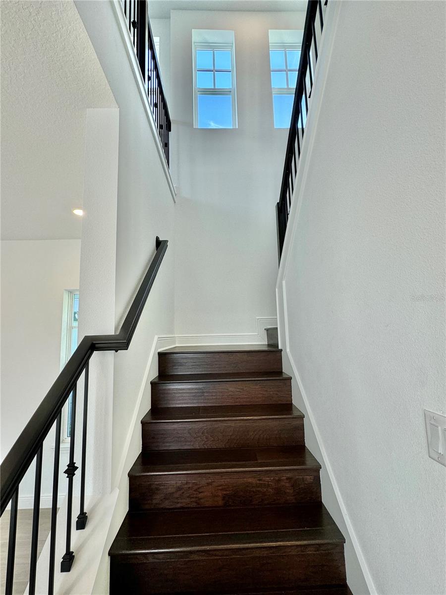 Image 20 of 72 For 9726 Neruda Street