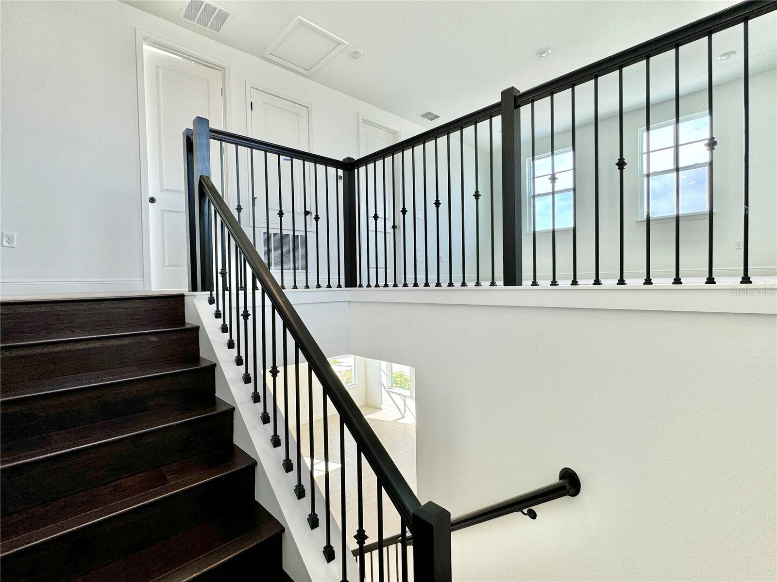 Image 39 of 72 For 9726 Neruda Street