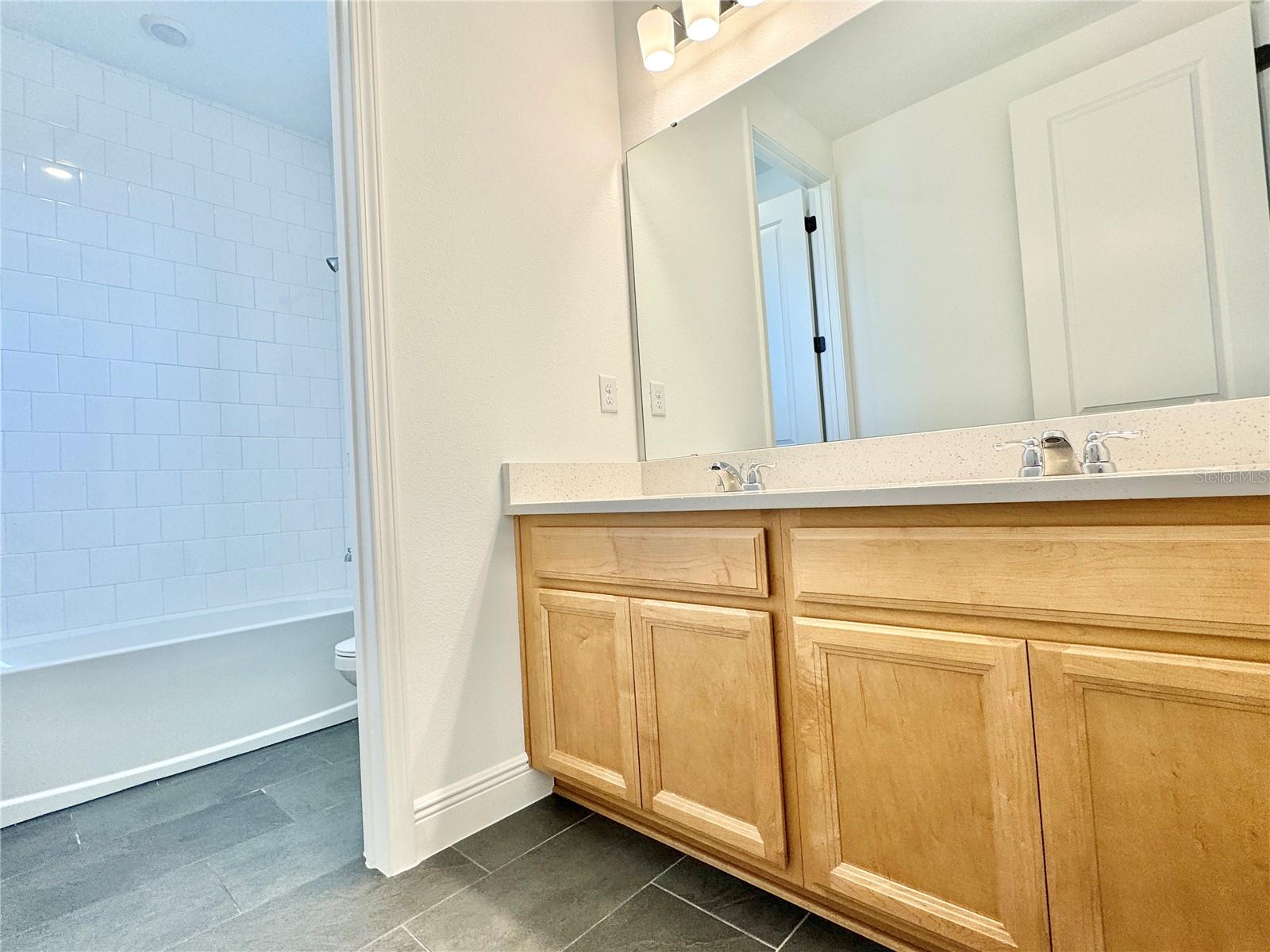 Image 41 of 72 For 9726 Neruda Street