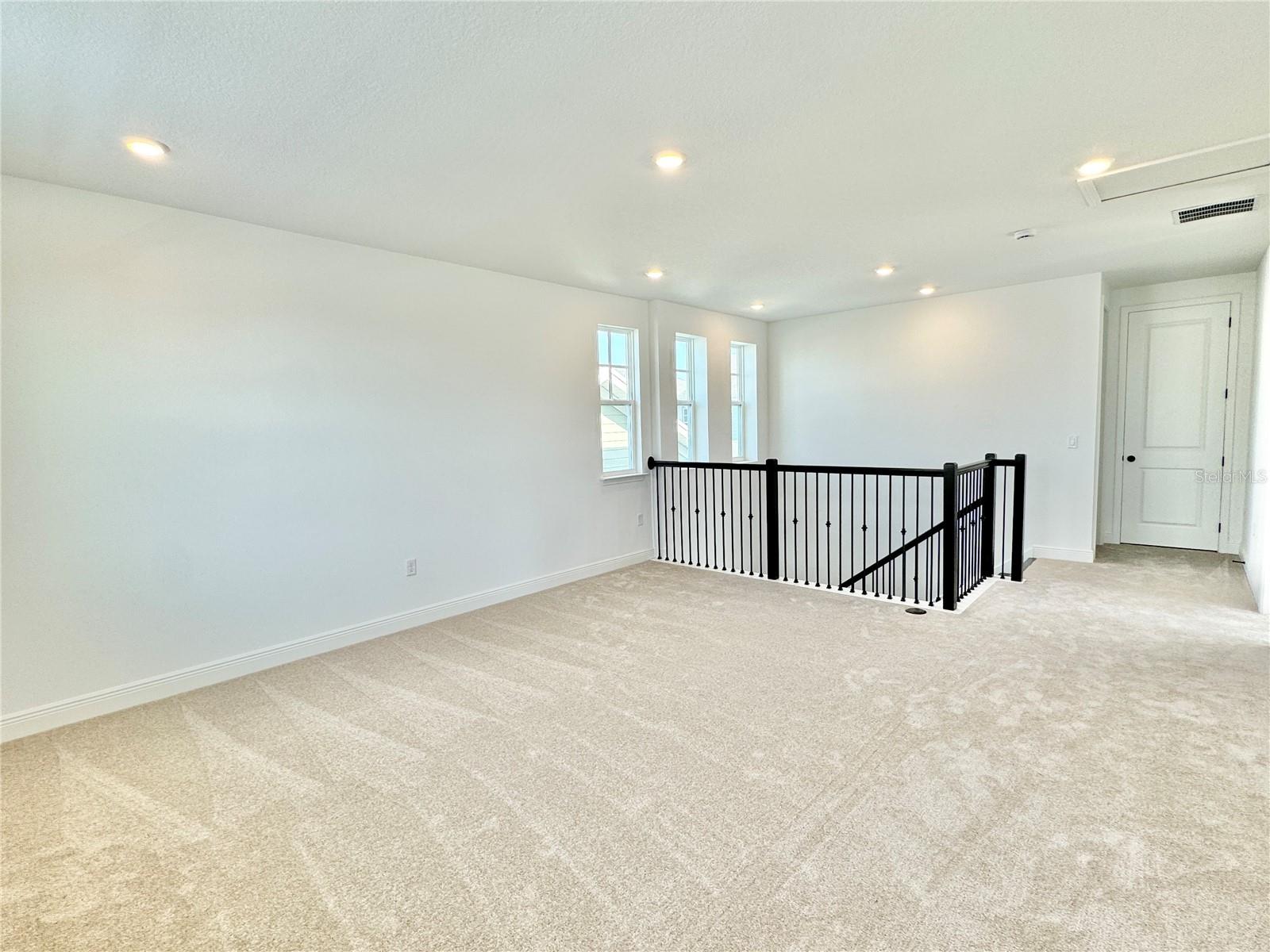 Image 49 of 72 For 9726 Neruda Street