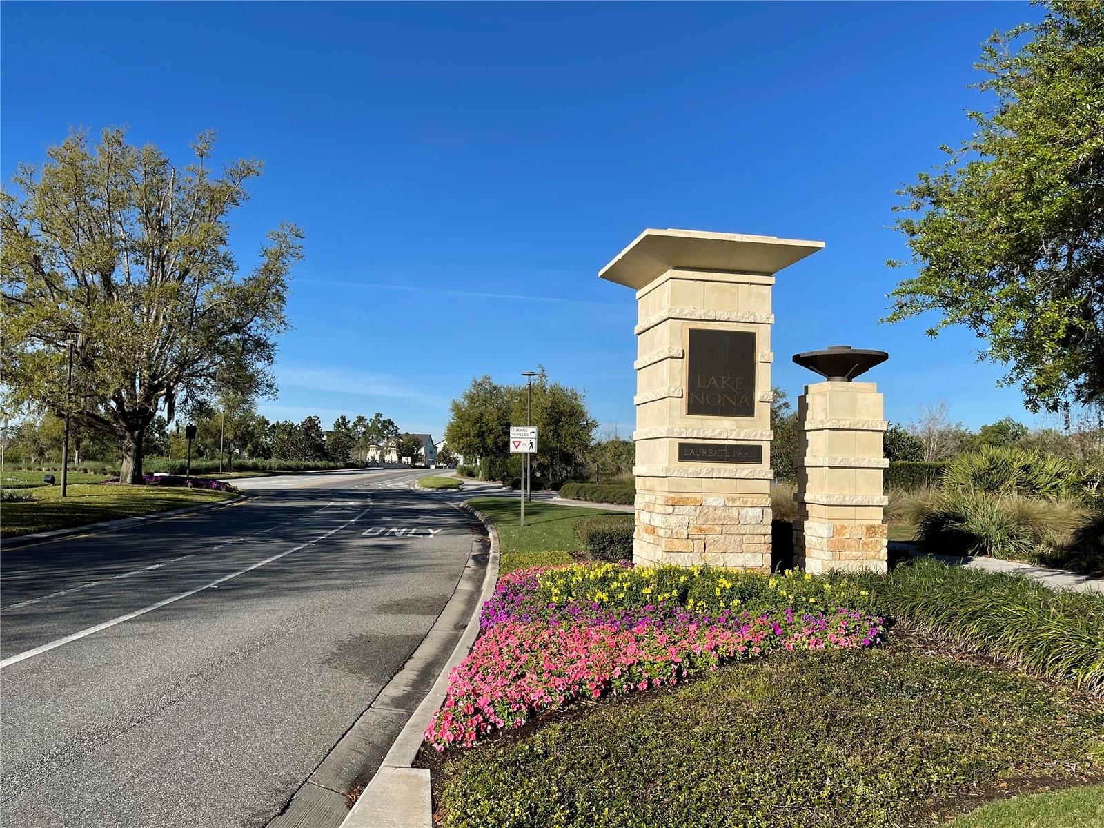 Image 54 of 72 For 9726 Neruda Street