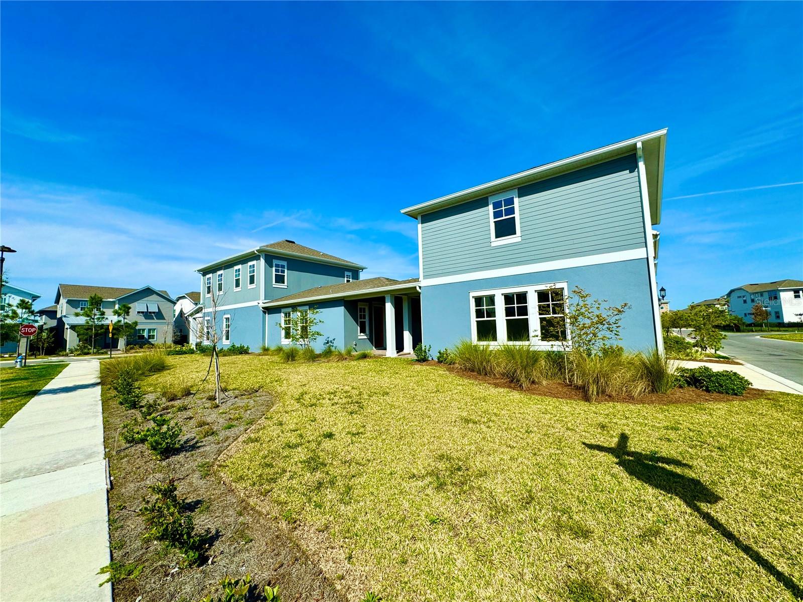 Image 7 of 72 For 9726 Neruda Street