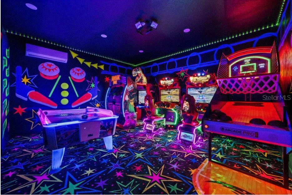 Image 7 of 58 For 1097 Castle Pines Court