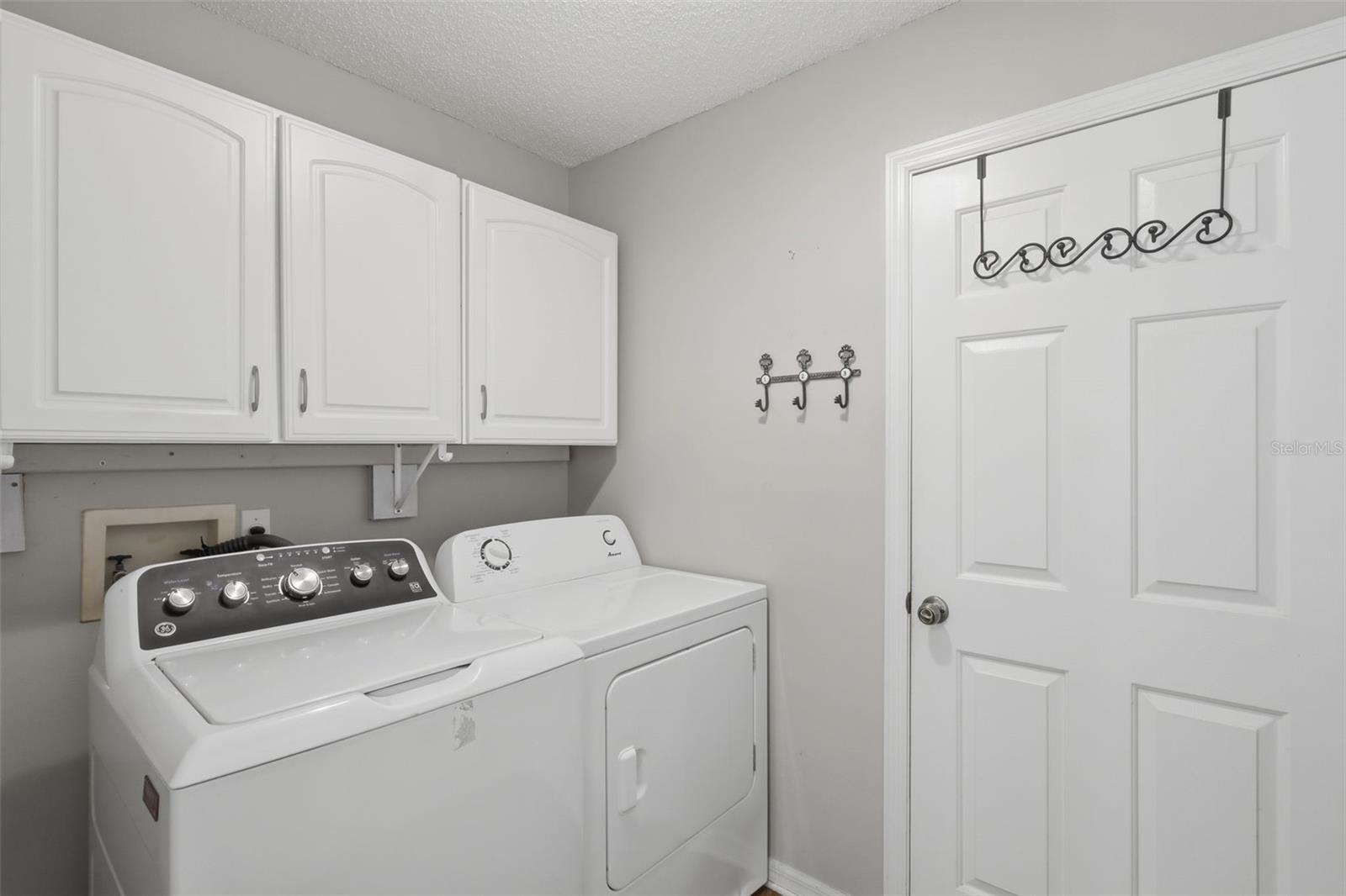 Image 18 of 56 For 4644 River Ridge Drive