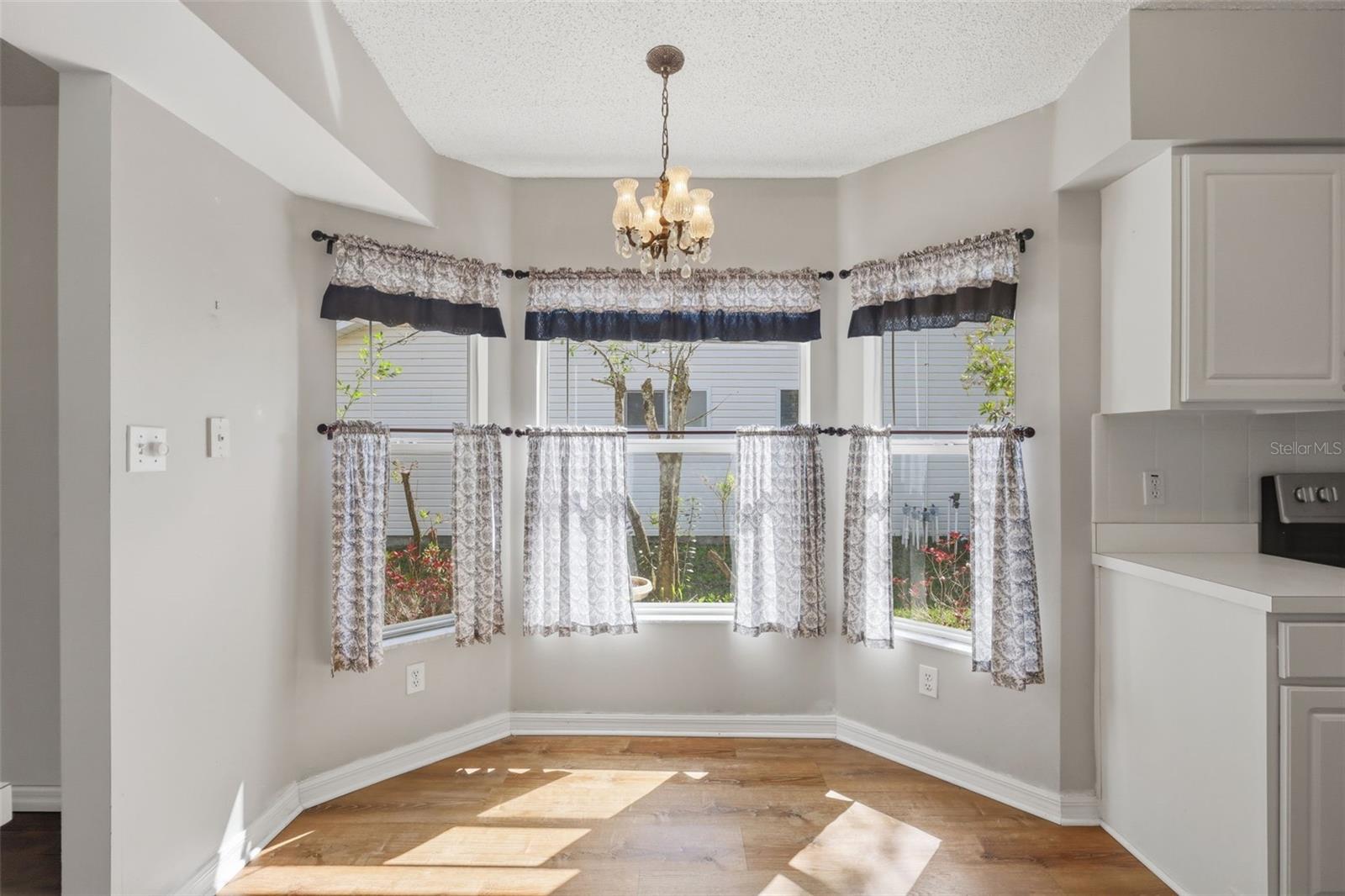 Image 19 of 56 For 4644 River Ridge Drive