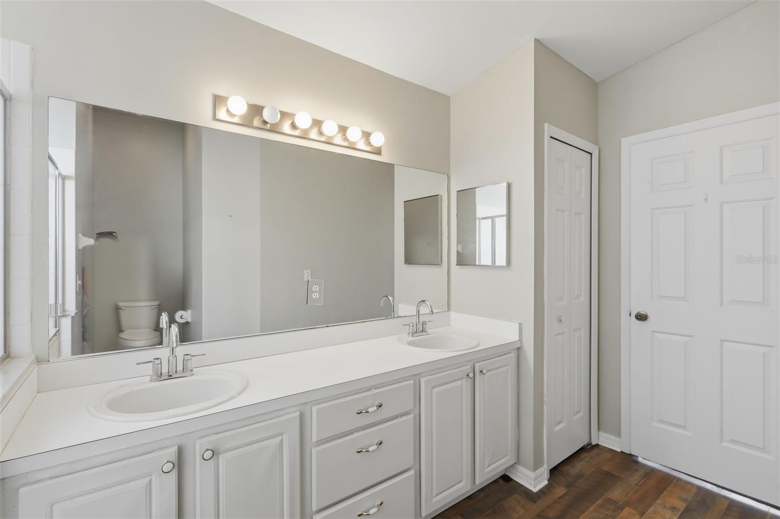 Image 28 of 56 For 4644 River Ridge Drive