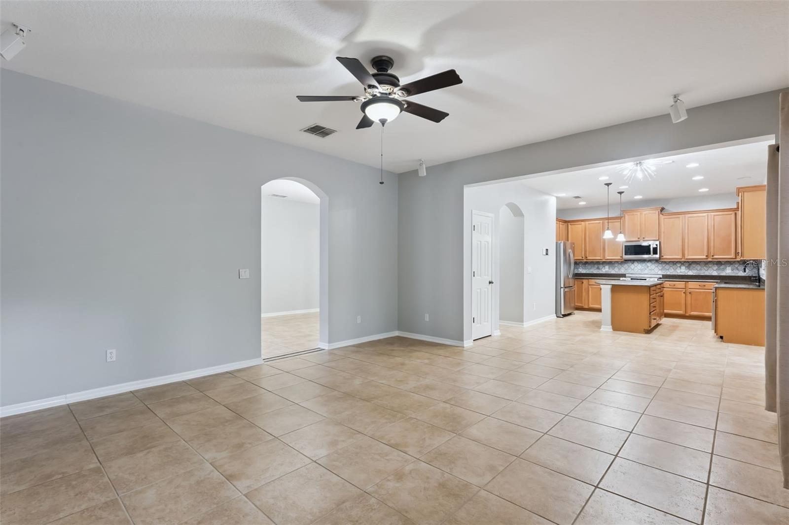 Image 7 of 82 For 2319 Carnation Hill Court