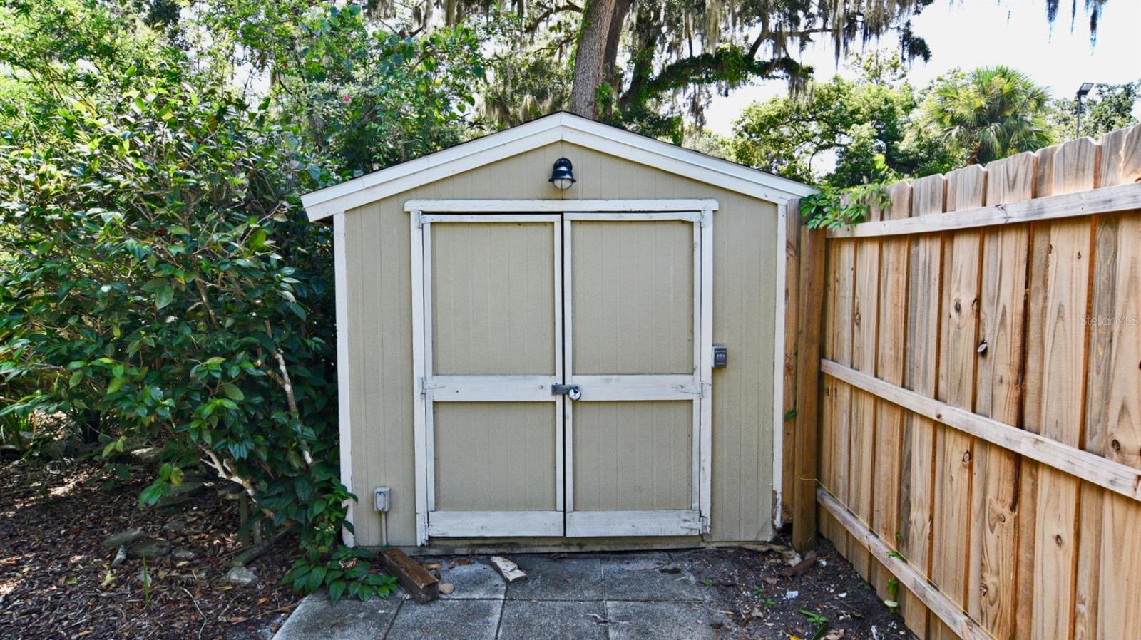 Image 27 of 42 For 1620 Park Lake Street