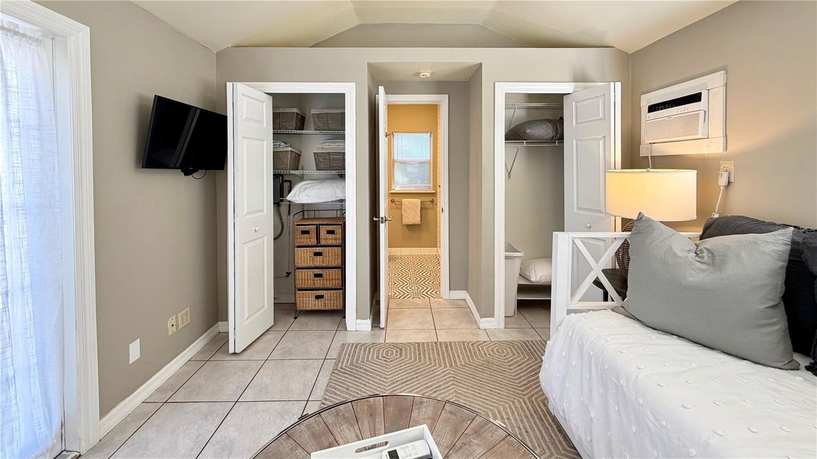 Image 38 of 42 For 1620 Park Lake Street