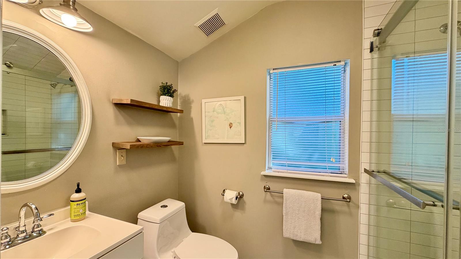 Image 39 of 42 For 1620 Park Lake Street