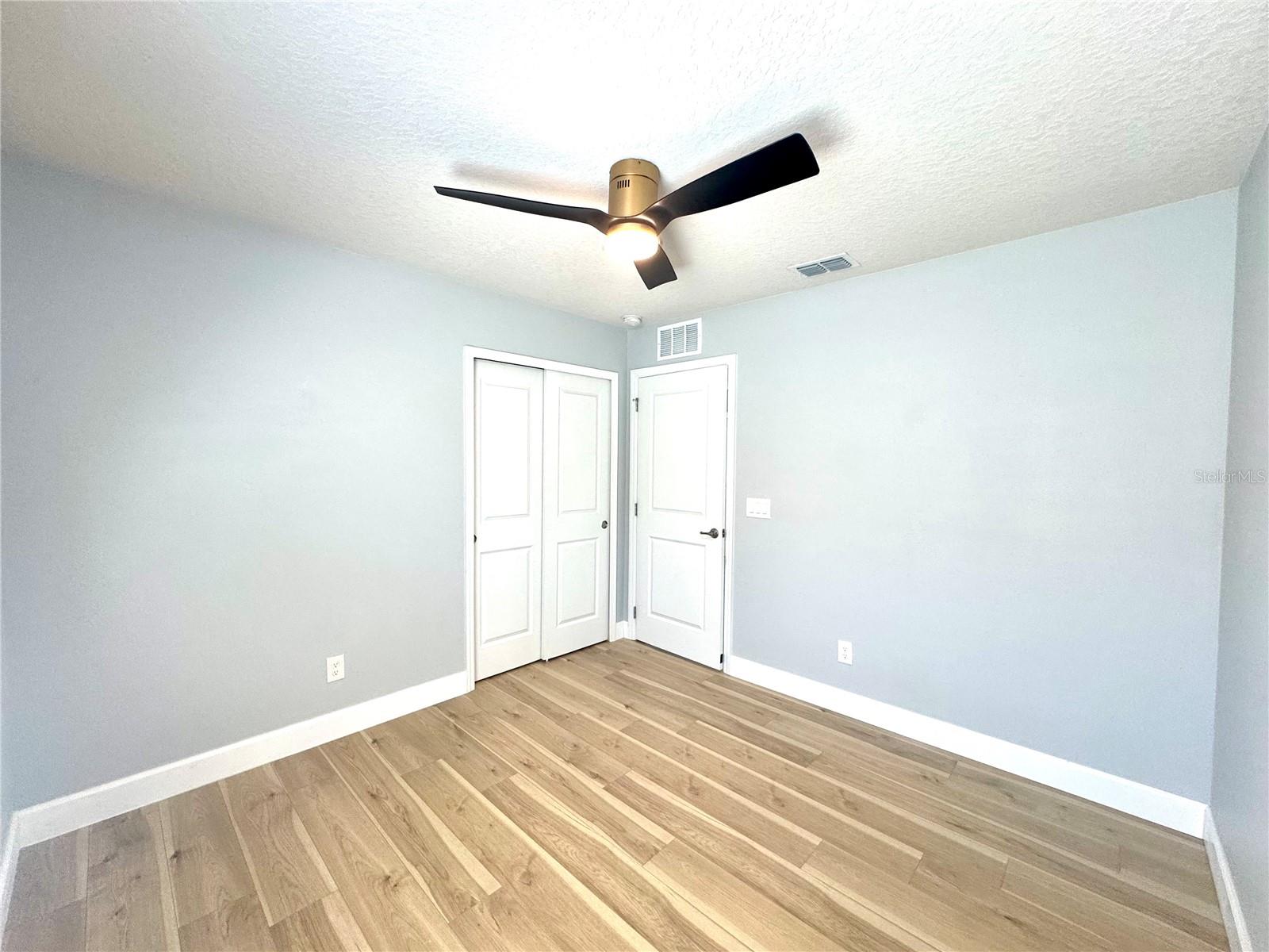 Image 26 of 44 For 3615 Voyager Lane