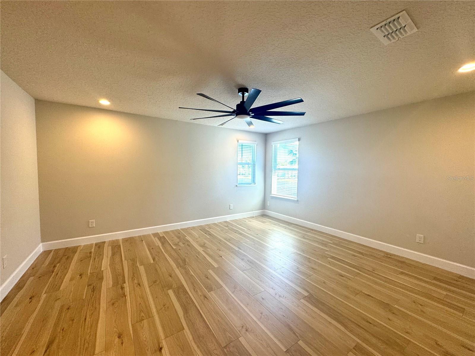 Image 27 of 44 For 3615 Voyager Lane