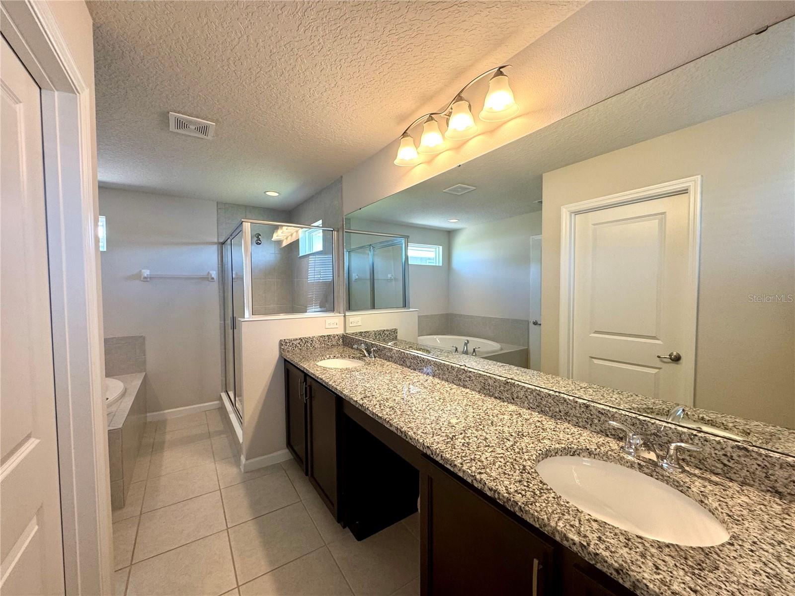 Image 28 of 44 For 3615 Voyager Lane