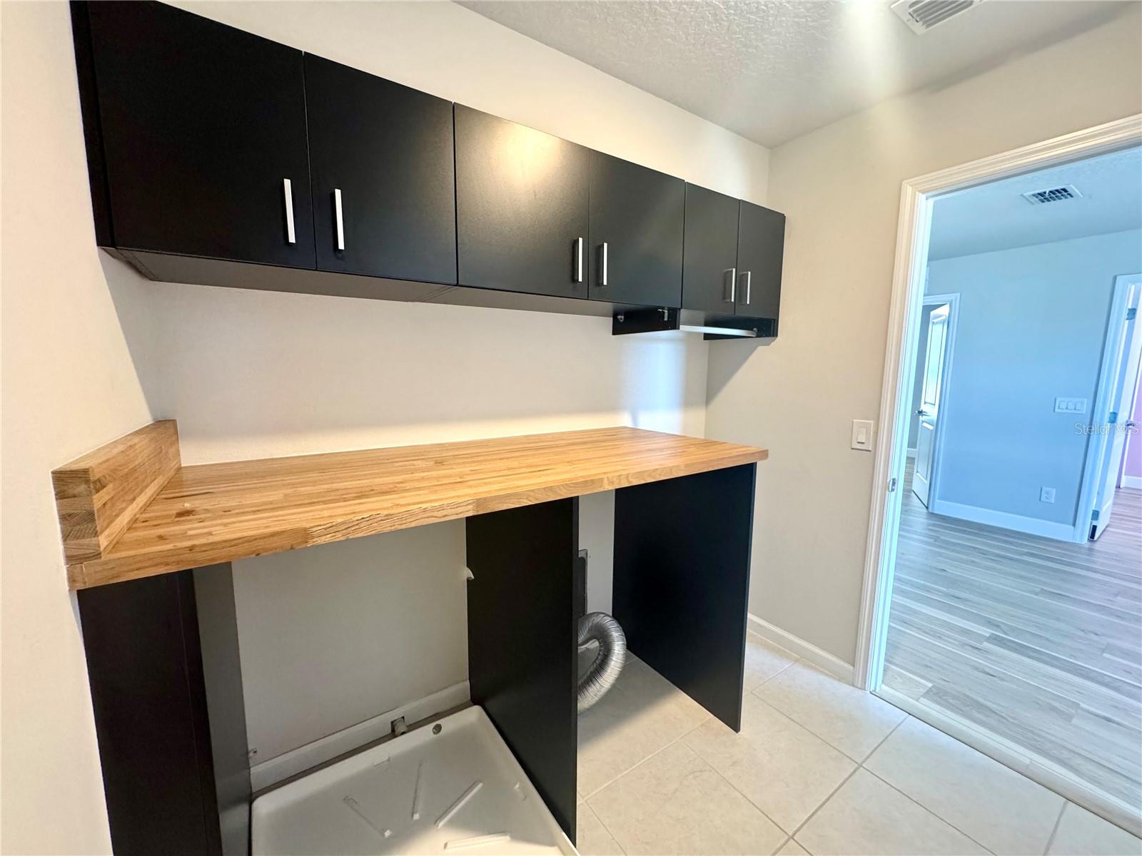 Image 36 of 44 For 3615 Voyager Lane