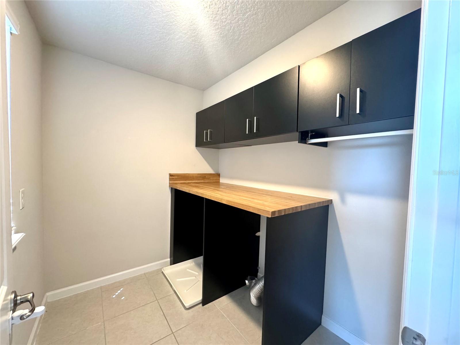 Image 37 of 44 For 3615 Voyager Lane