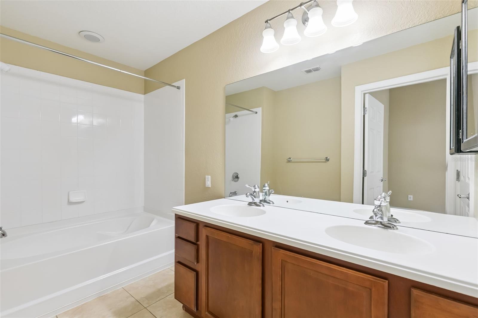 Image 15 of 22 For 1111 Levensor Court