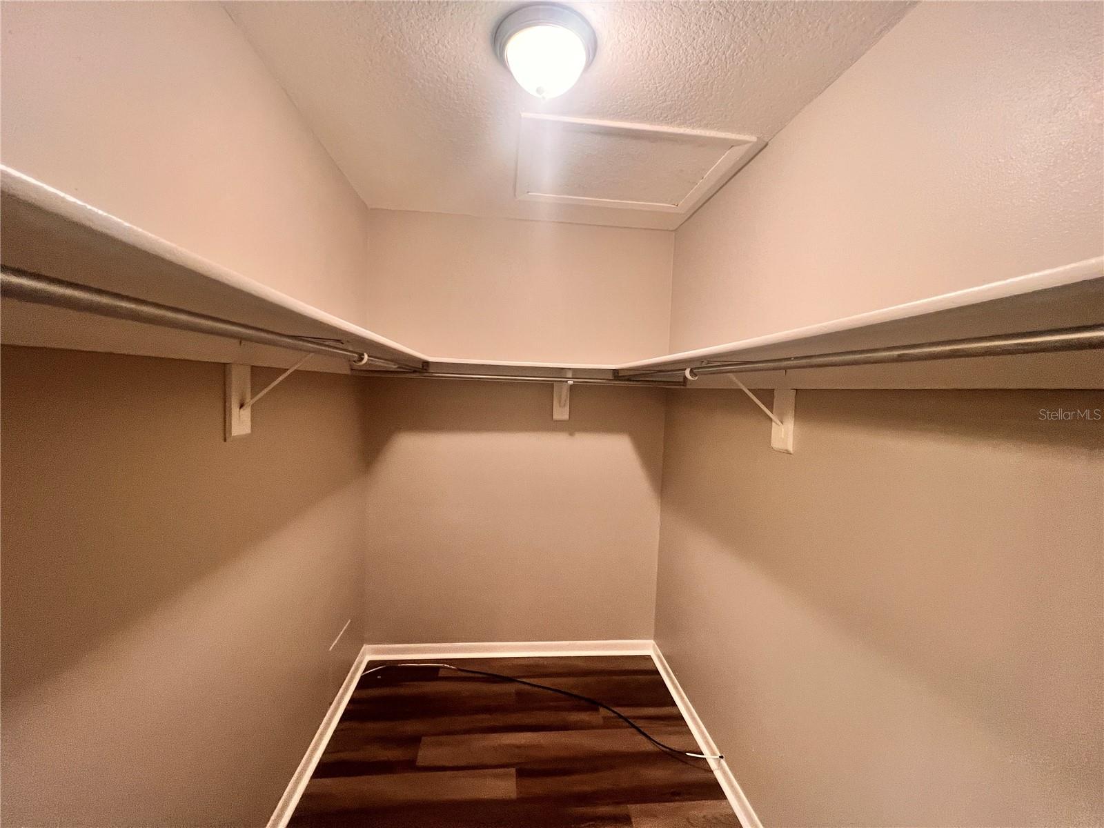 Image 17 of 30 For 17 Escondido Circle 239