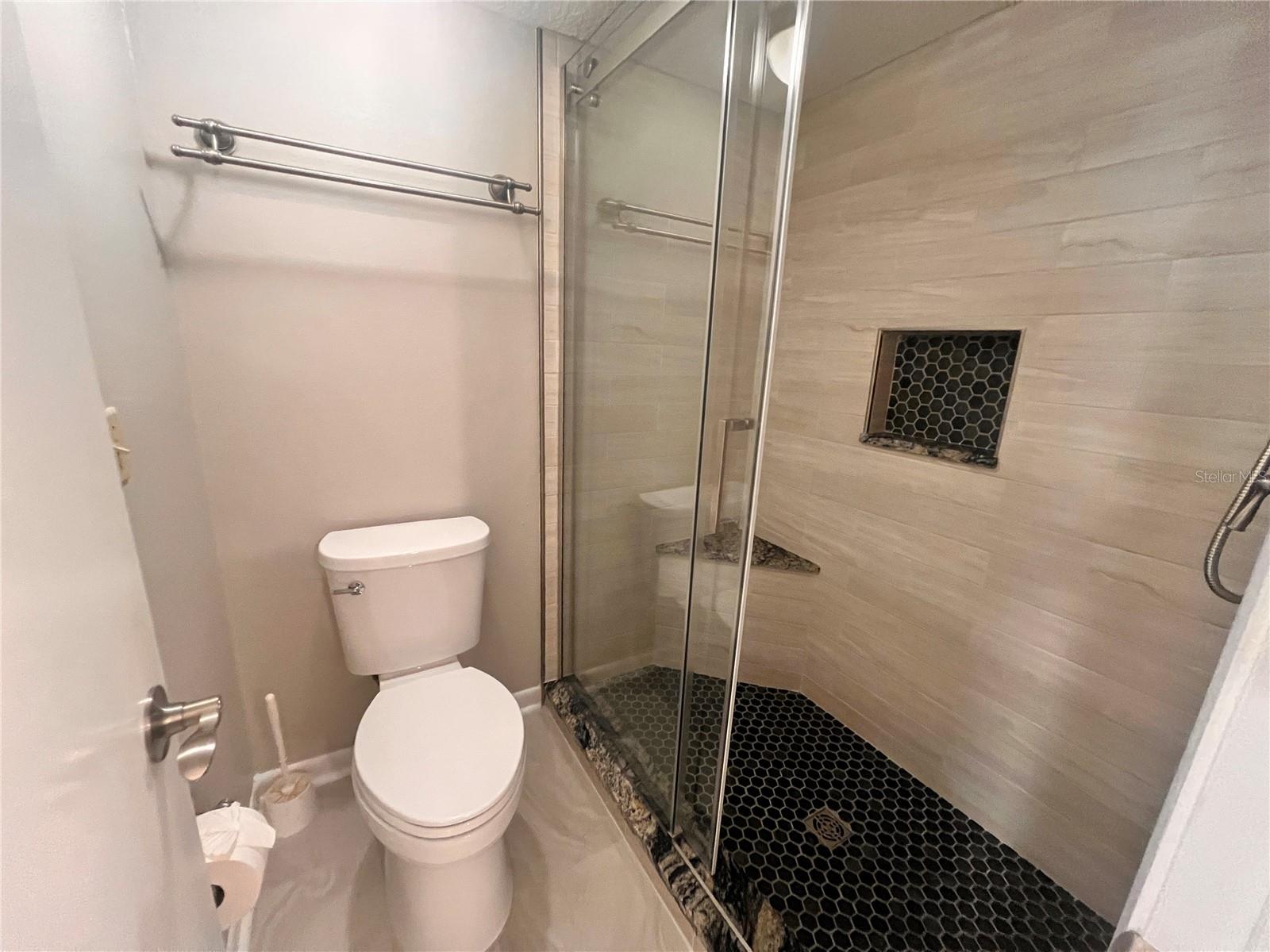 Image 19 of 30 For 17 Escondido Circle 239