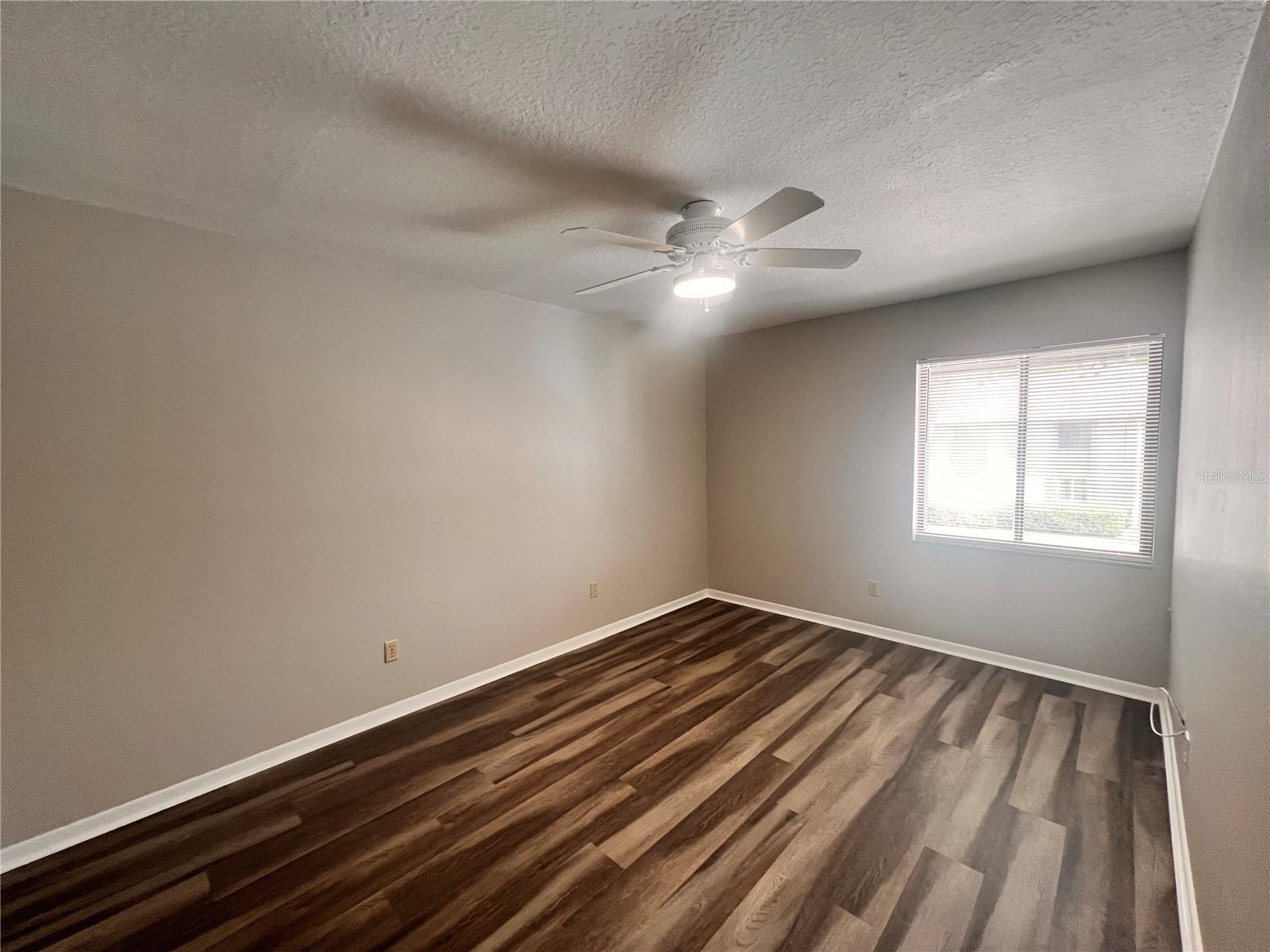 Image 23 of 30 For 17 Escondido Circle 239