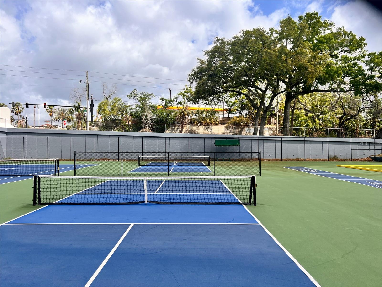 Image 29 of 30 For 17 Escondido Circle 239