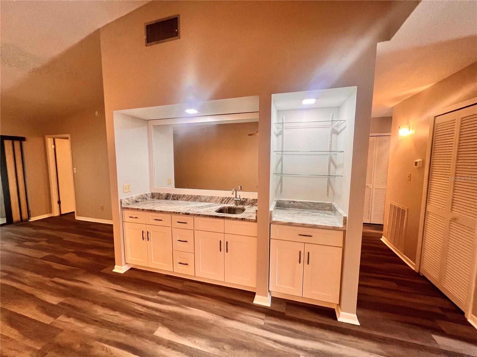 Image 6 of 30 For 17 Escondido Circle 239