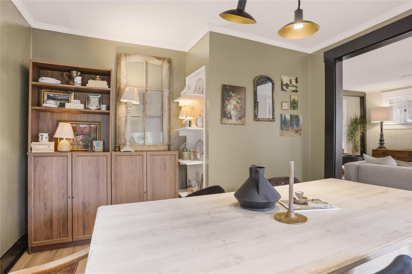 Image 14 of 37 For 5 James Avenue