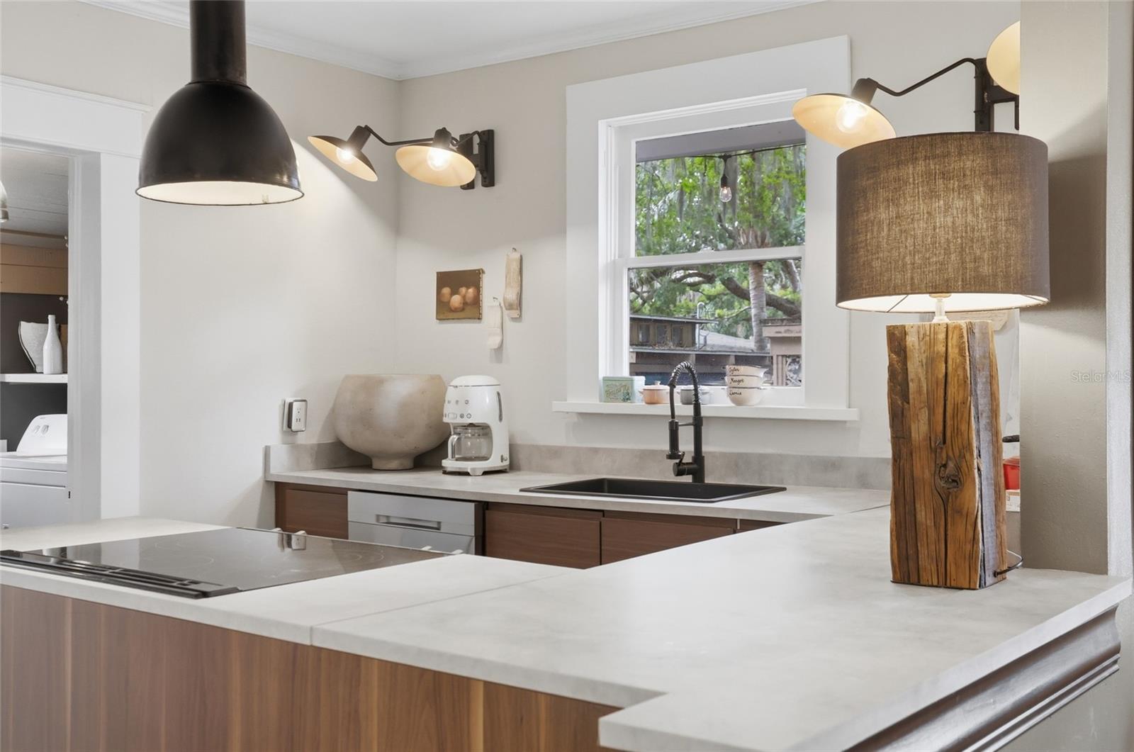 Image 18 of 37 For 5 James Avenue