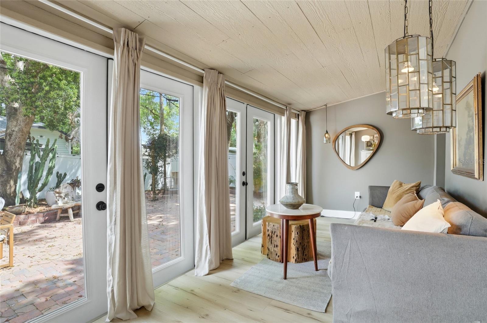 Image 32 of 37 For 5 James Avenue