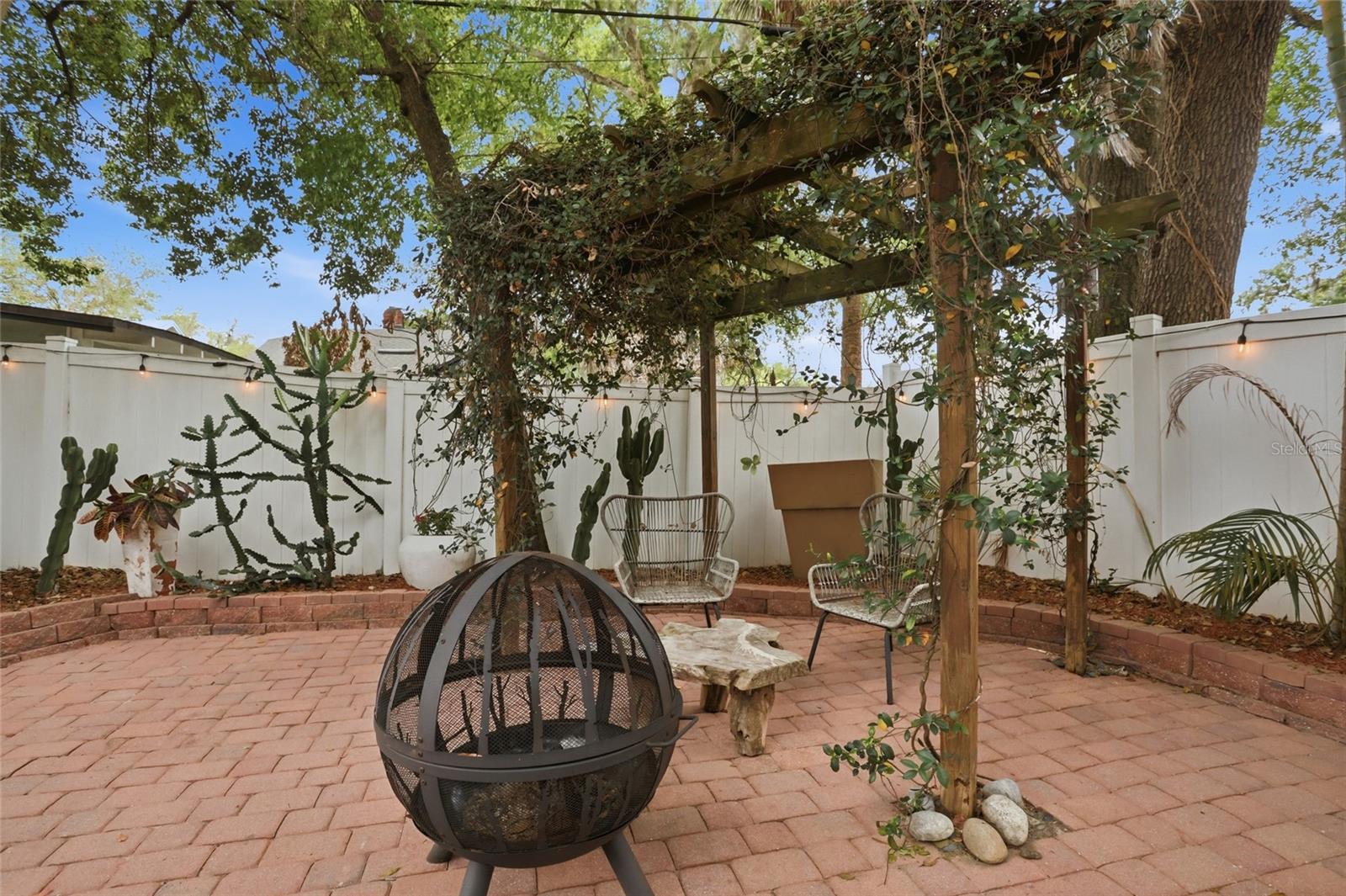 Image 34 of 37 For 5 James Avenue