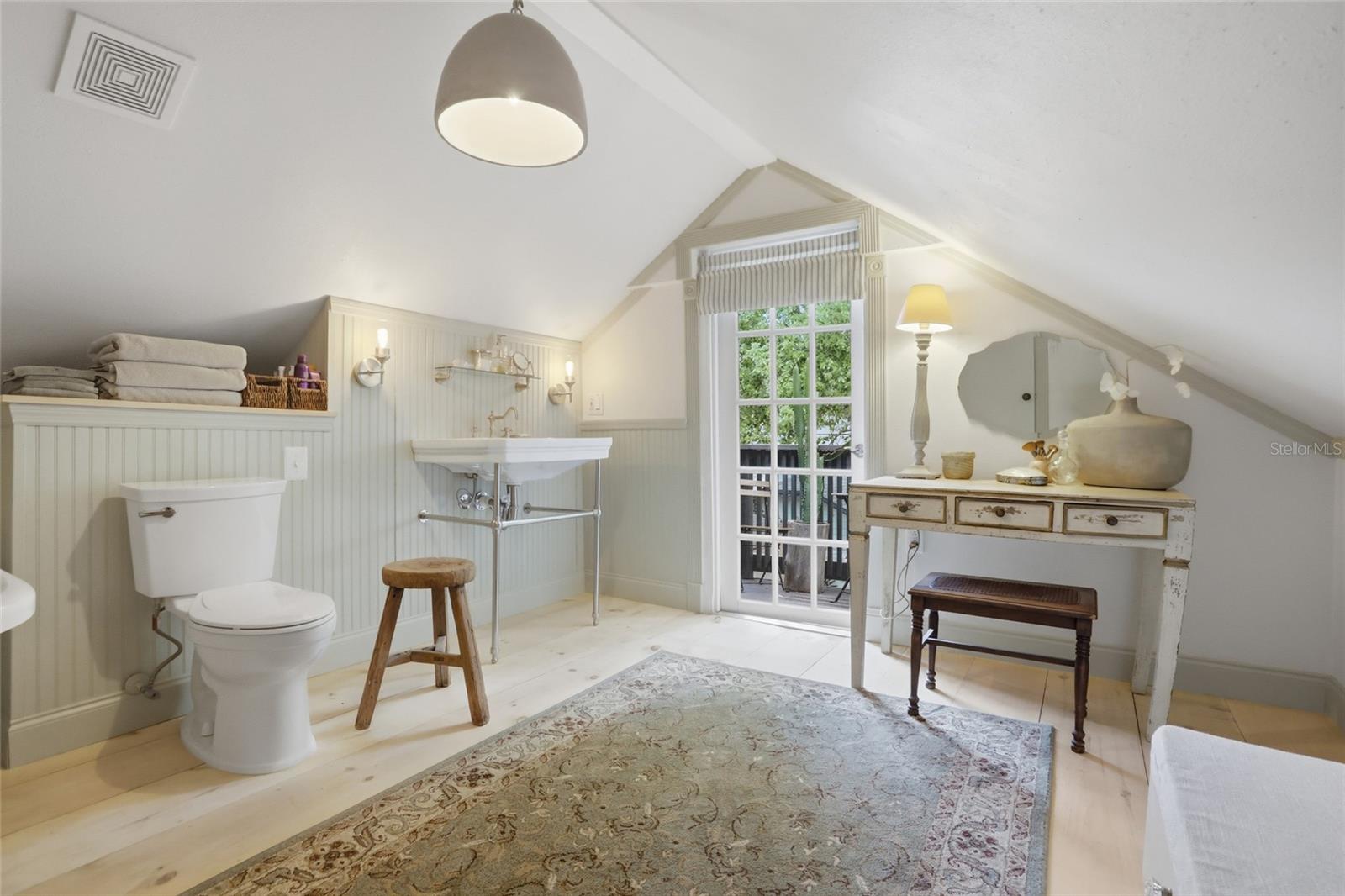 Image 5 of 37 For 5 James Avenue