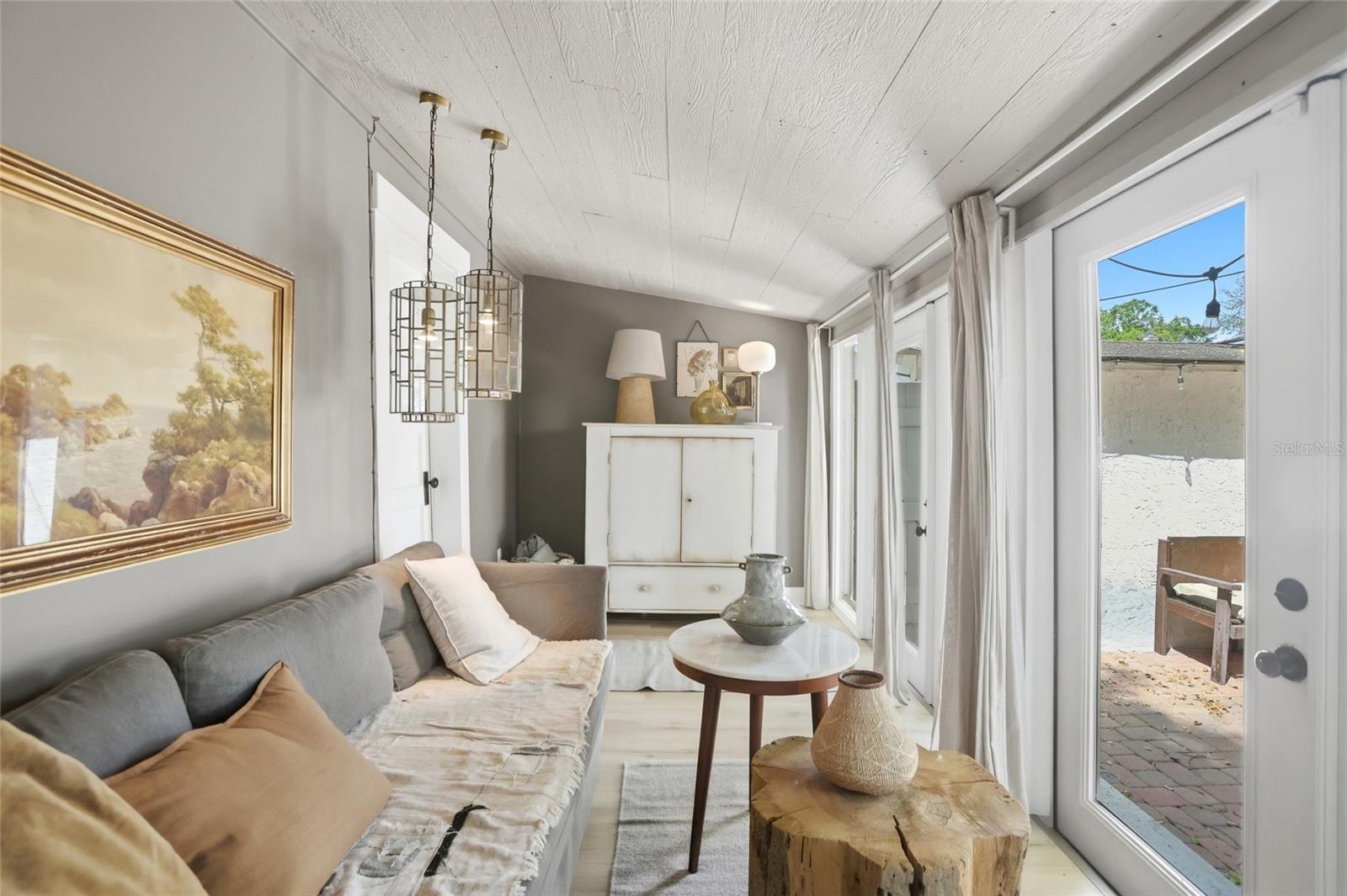 Image 6 of 37 For 5 James Avenue