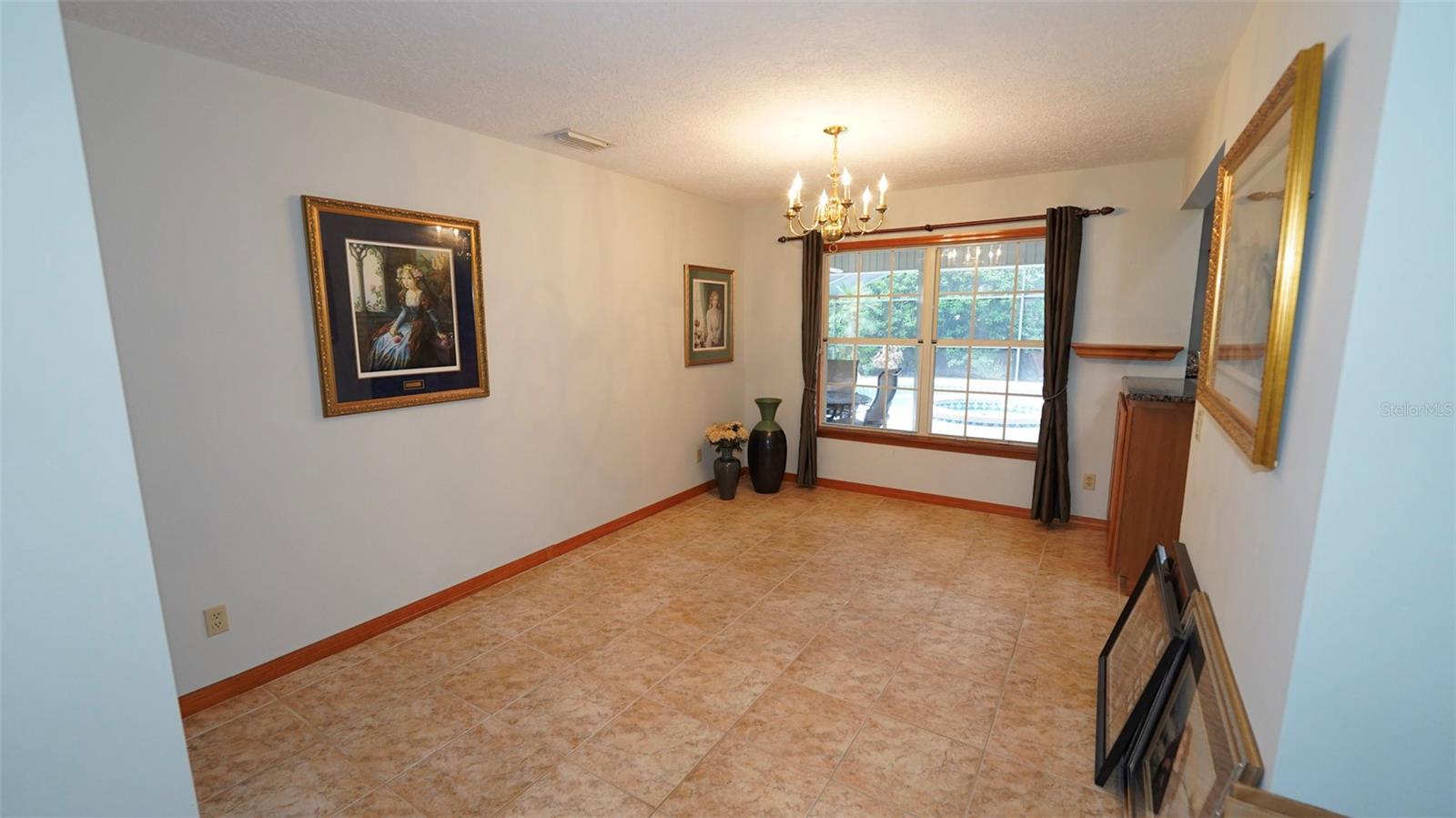 Image 11 of 49 For 204 Brynwood Lane