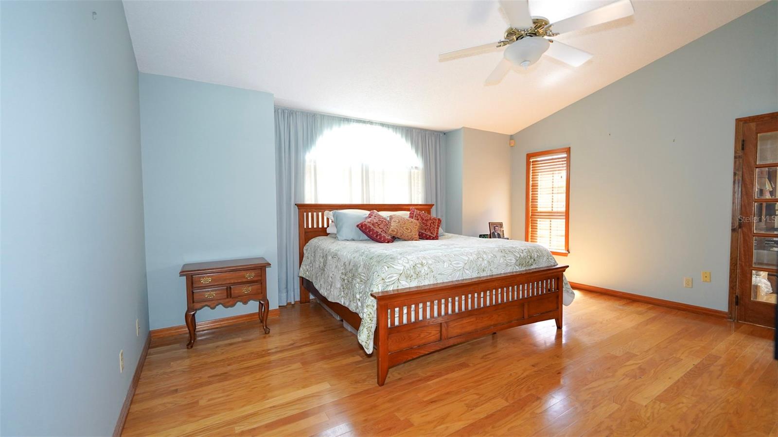 Image 12 of 49 For 204 Brynwood Lane