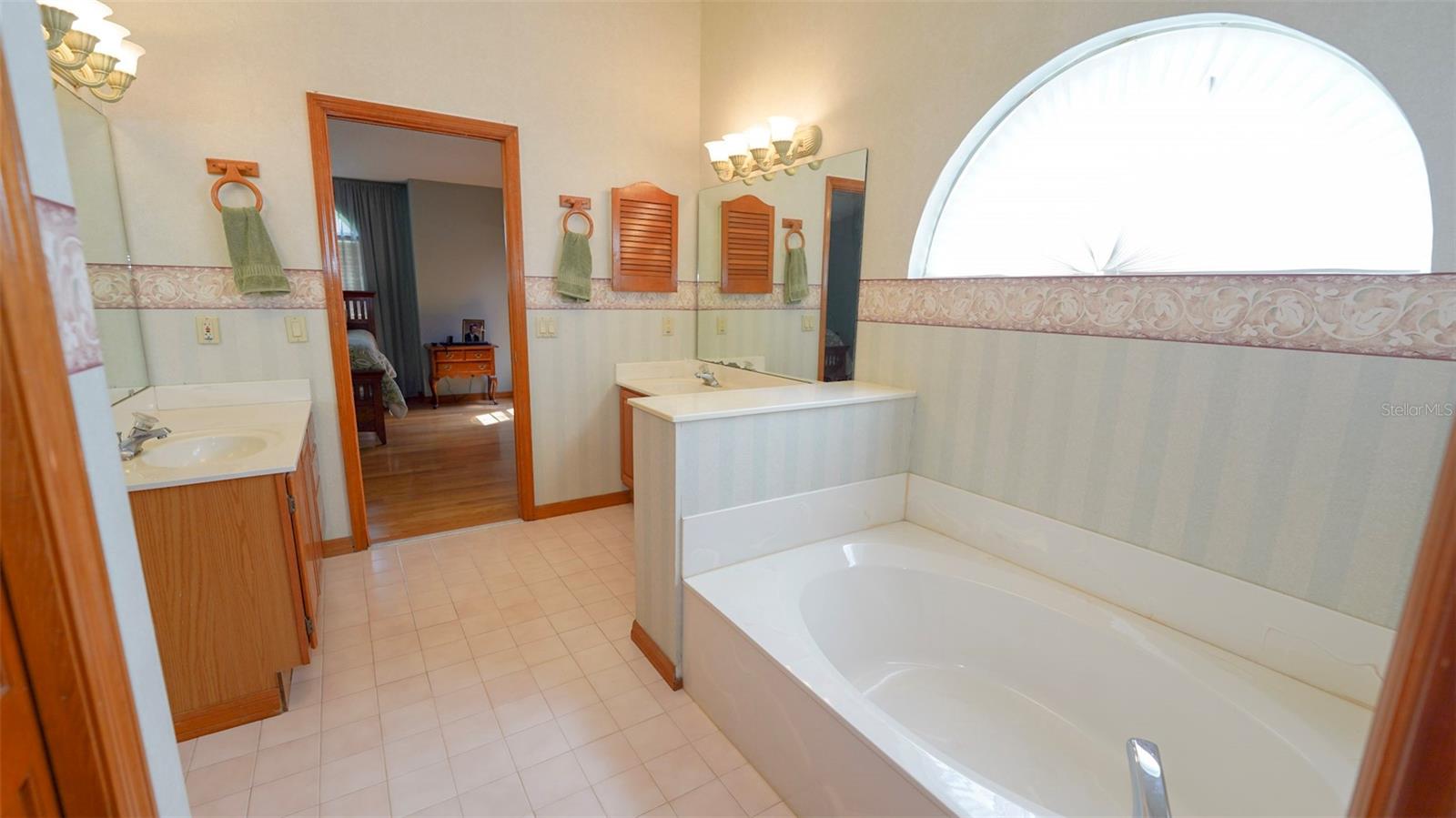 Image 15 of 49 For 204 Brynwood Lane