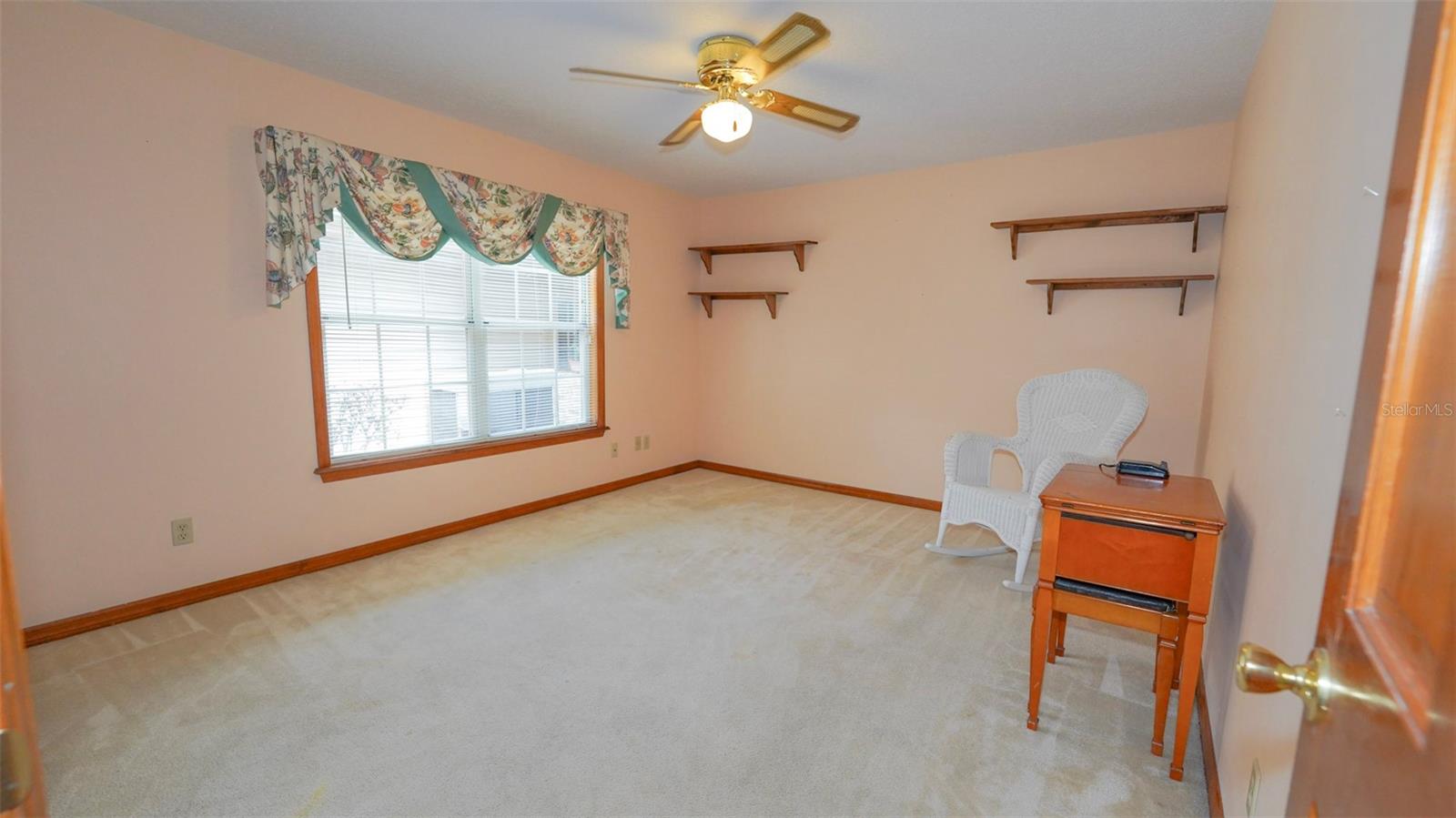 Image 25 of 49 For 204 Brynwood Lane