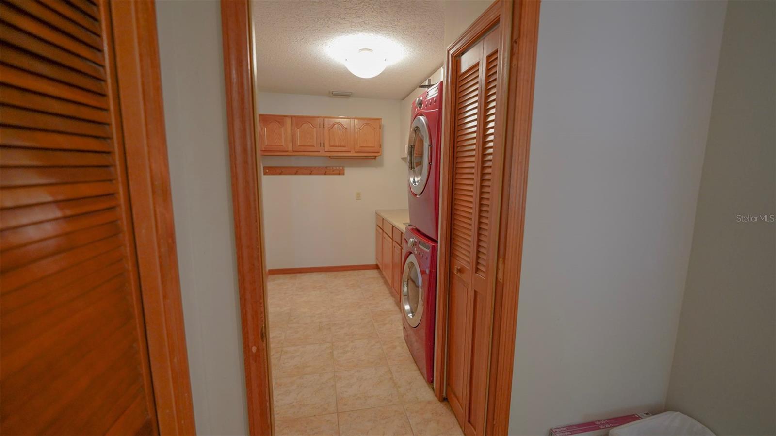 Image 34 of 49 For 204 Brynwood Lane