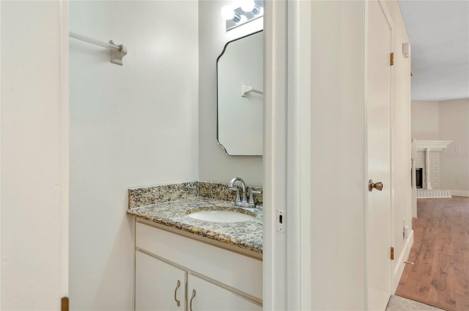 Image 14 of 37 For 409 Sandlewood Cove 3