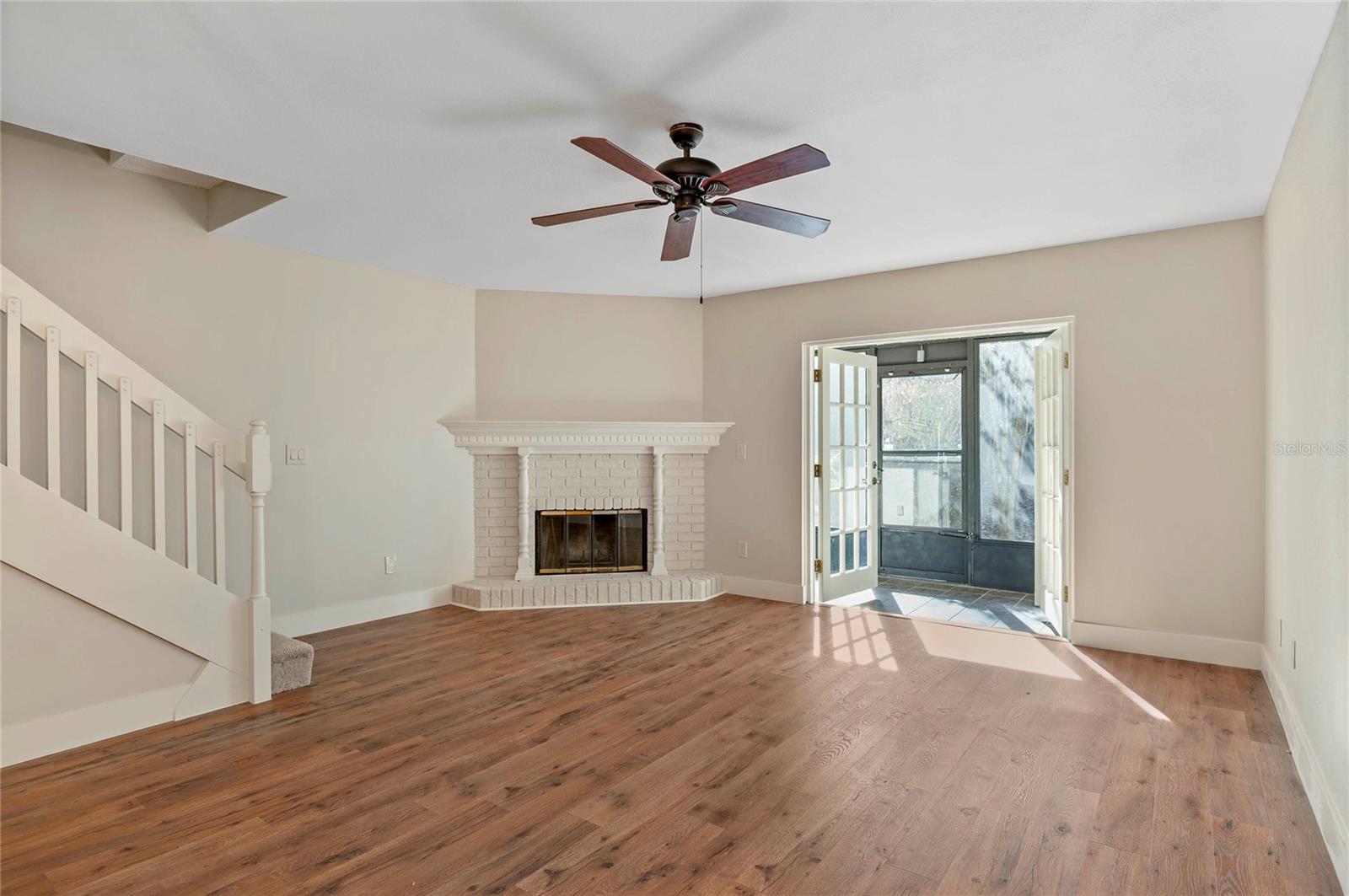 Image 4 of 37 For 409 Sandlewood Cove 3