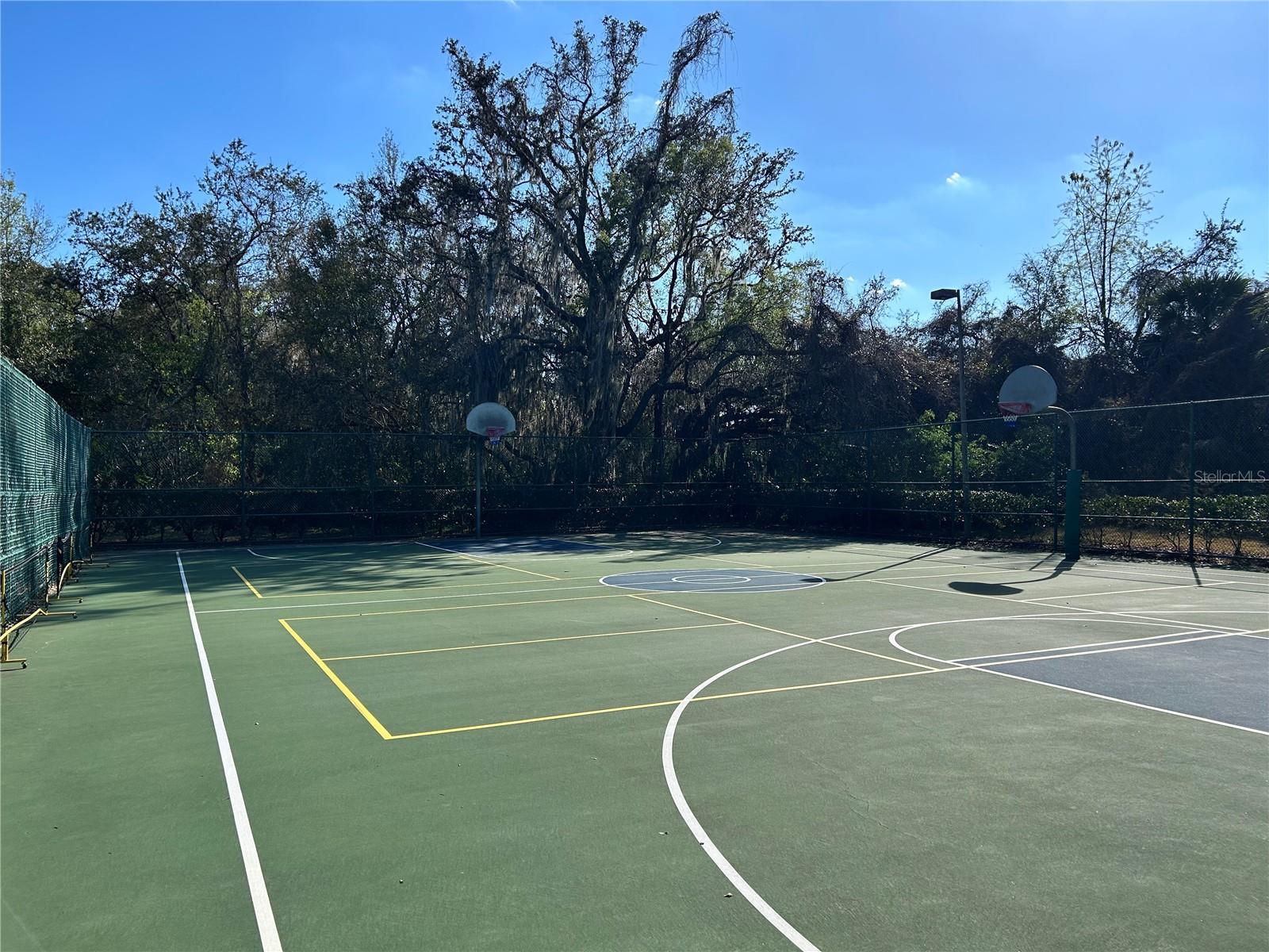 Image 27 of 36 For 8809 Dunes Court 303