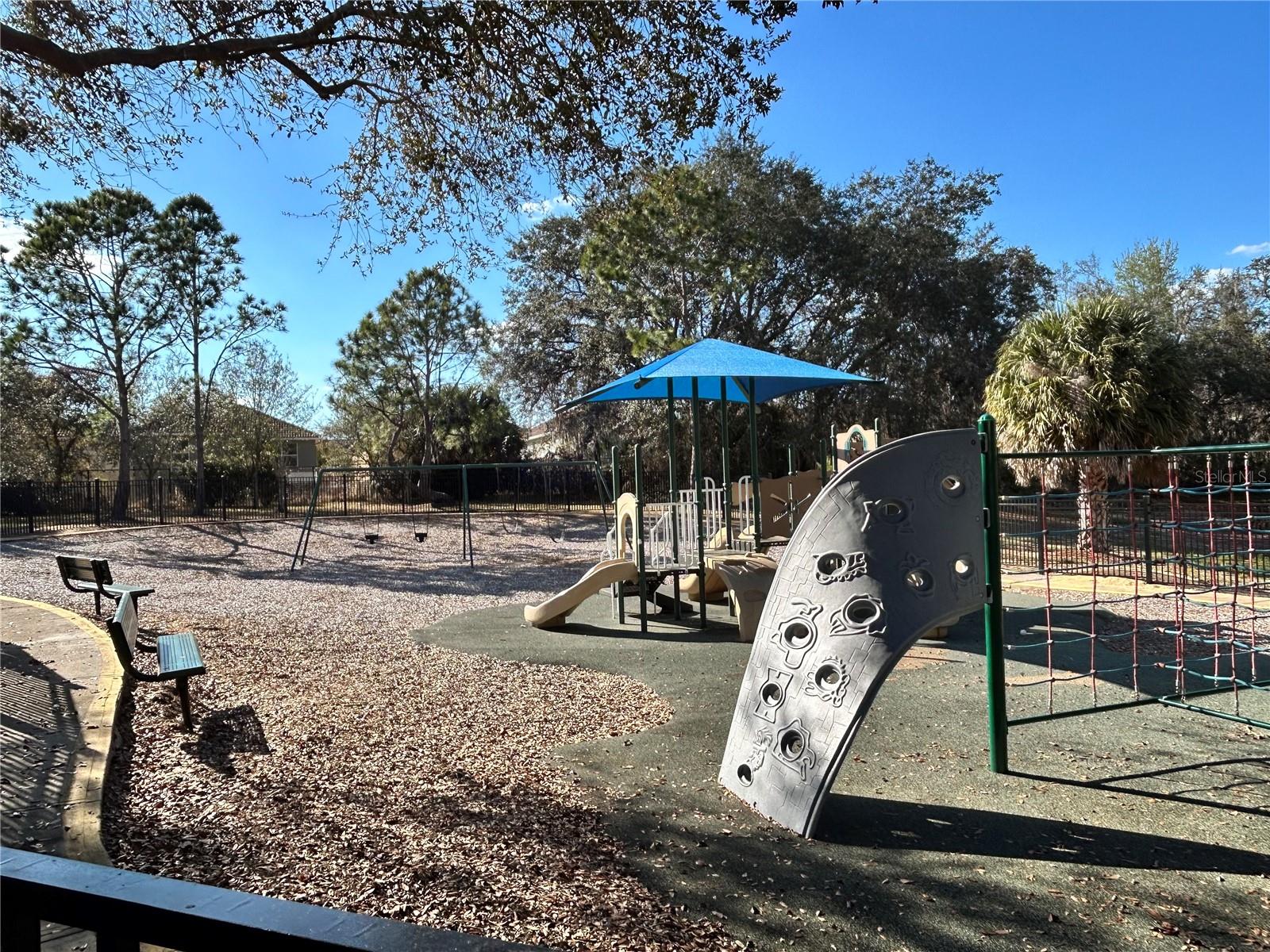 Image 31 of 36 For 8809 Dunes Court 303