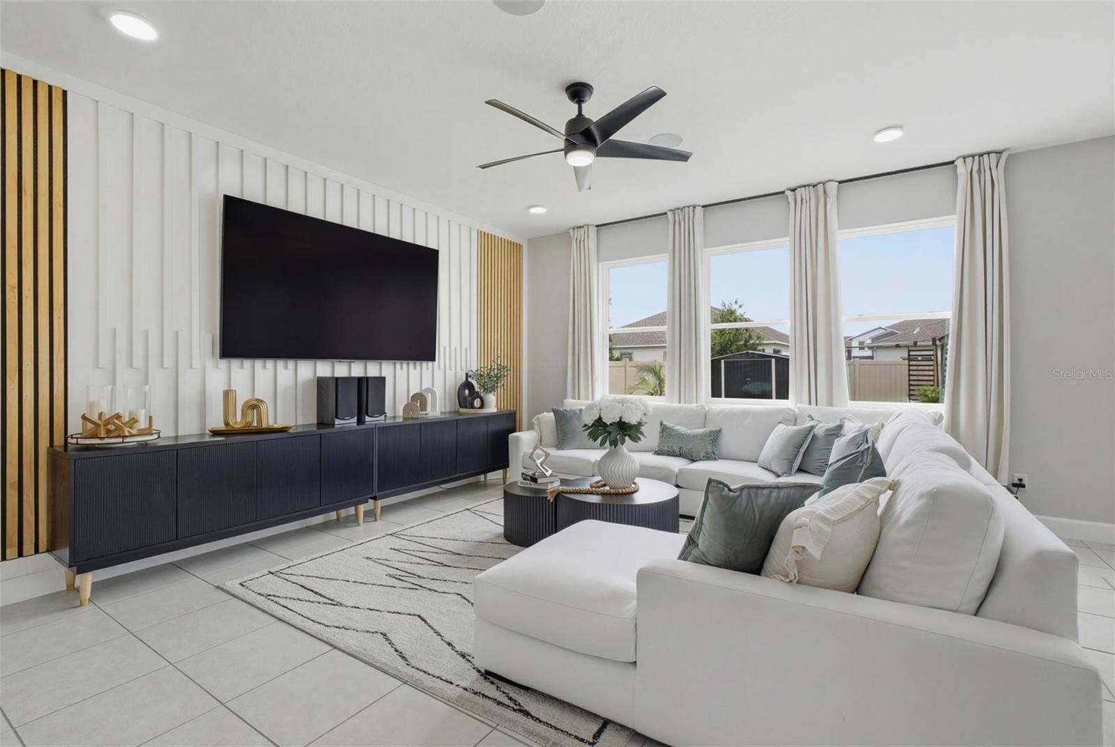 Image 13 of 49 For 5030 Shady Pines Drive