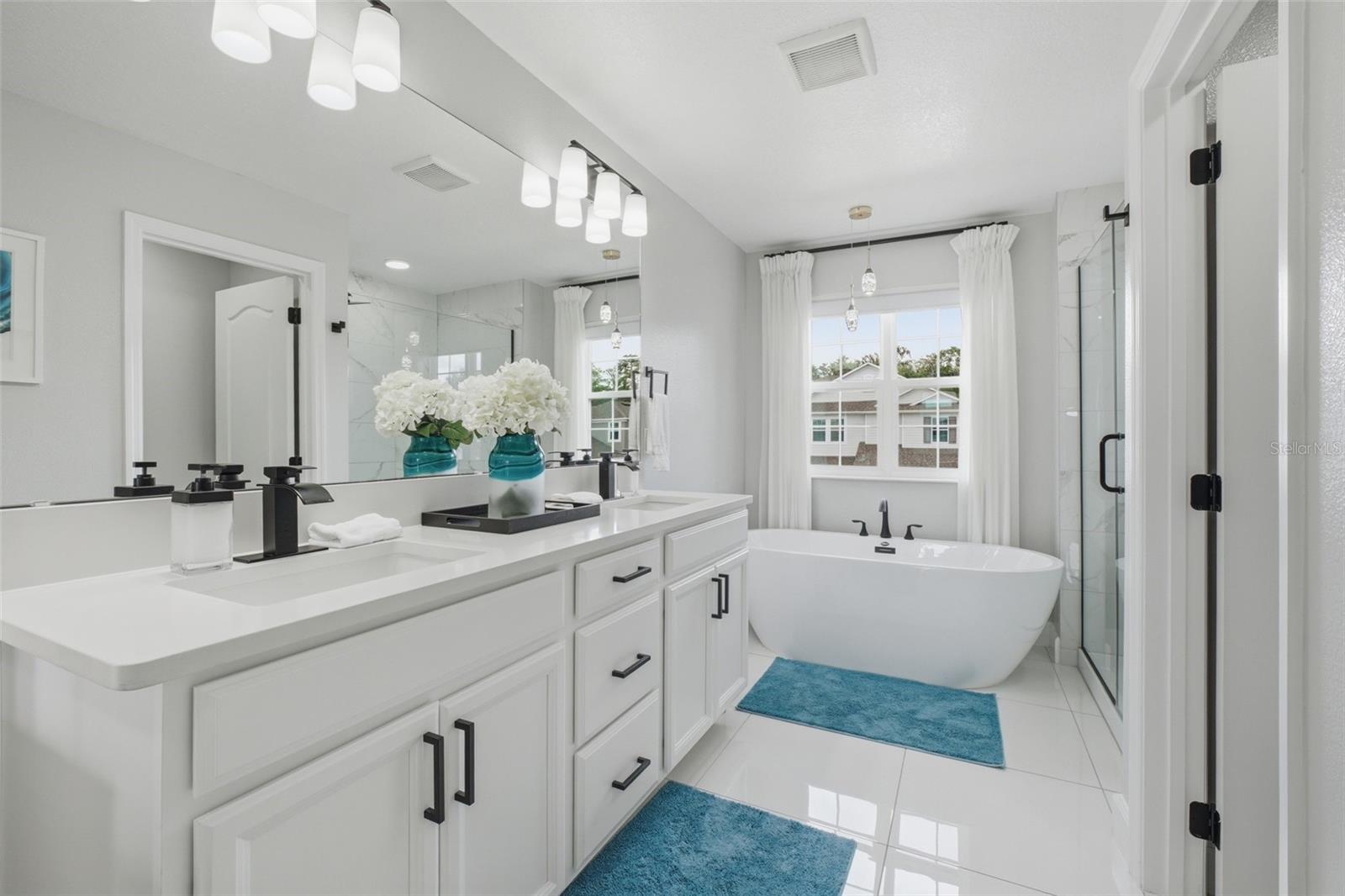 Image 29 of 49 For 5030 Shady Pines Drive