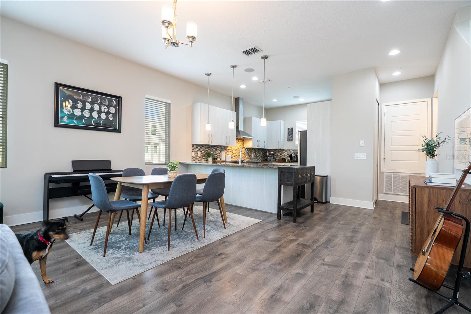 Image 16 of 61 For 73 Grant Street