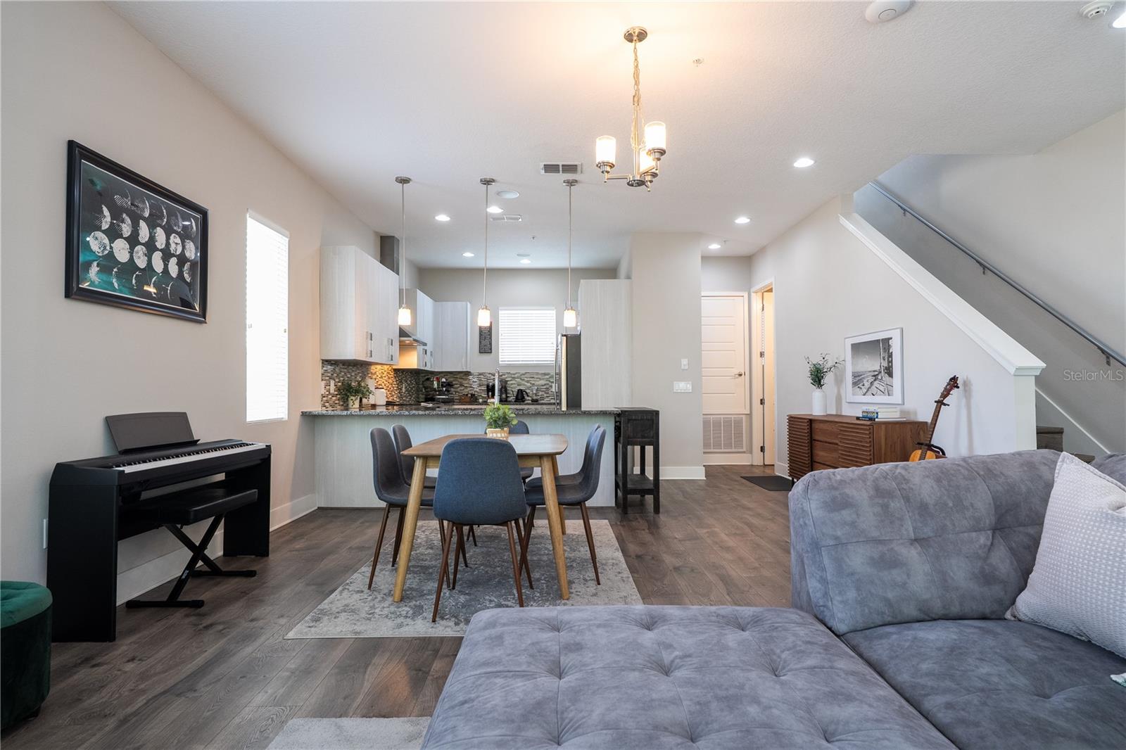 Image 23 of 61 For 73 Grant Street