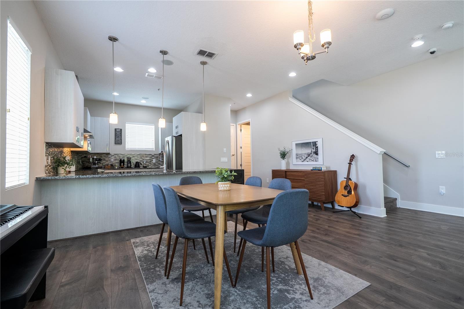 Image 24 of 61 For 73 Grant Street